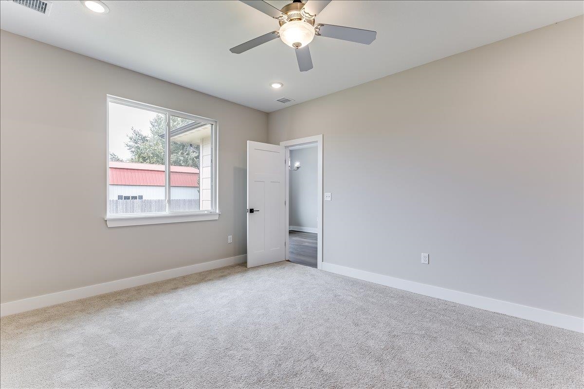 4422 N Sunny Ct Property Photo 17