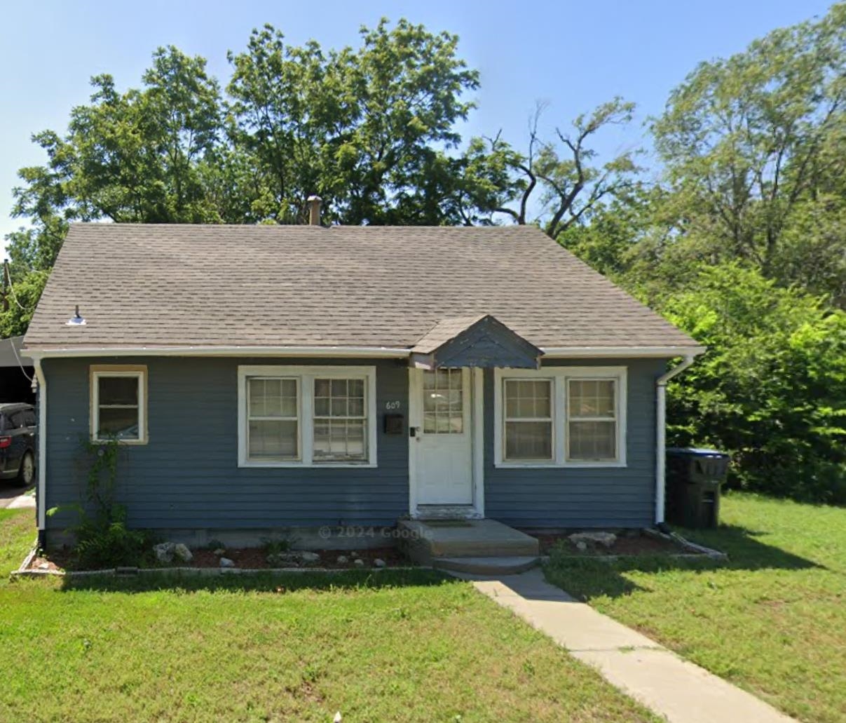 609 Allison St Property Photo 1