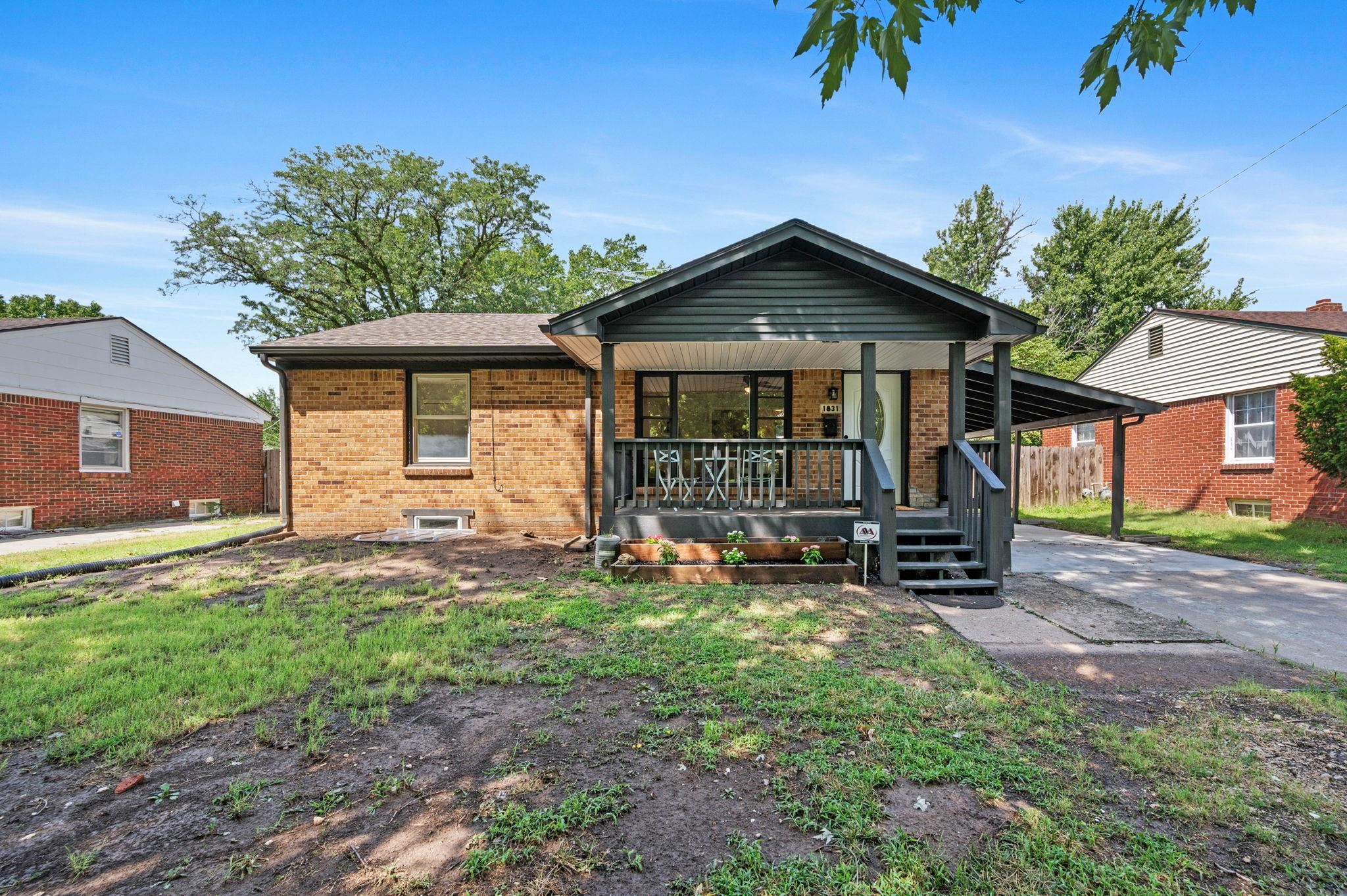 1831 S Lexington Property Photo 1