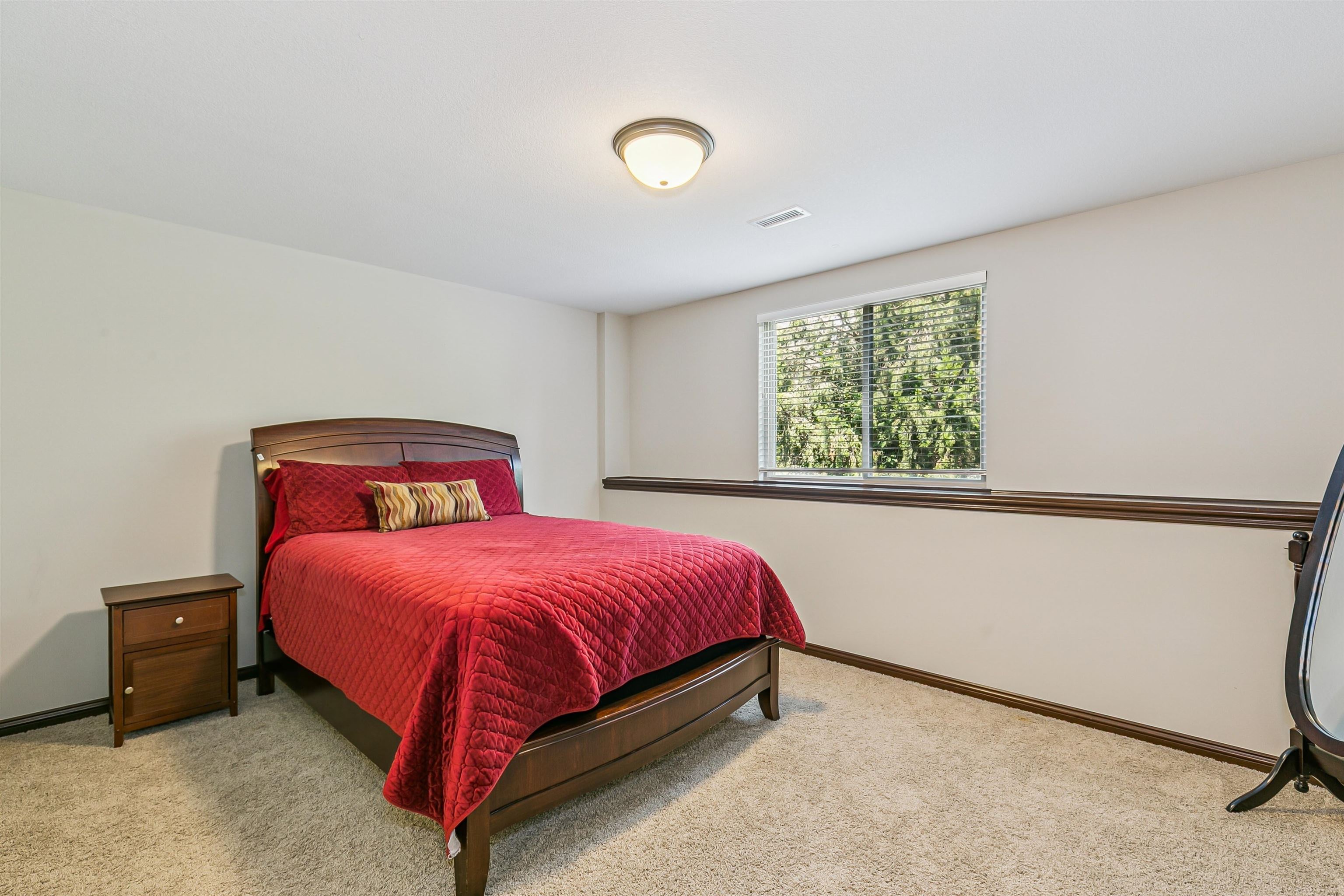 1662 S Logan Pass Property Photo 29