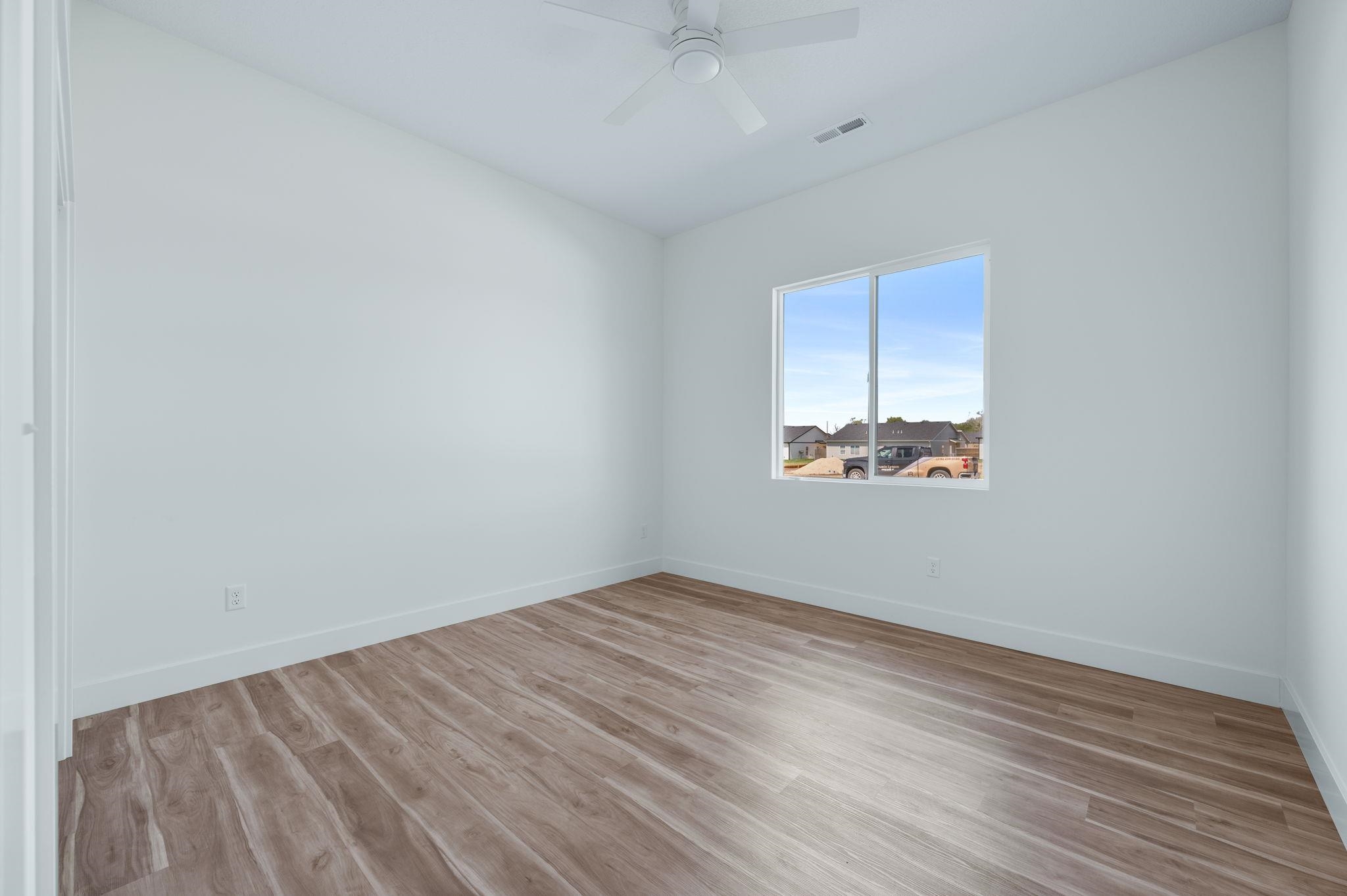 507 E Elmwood St Property Photo 19