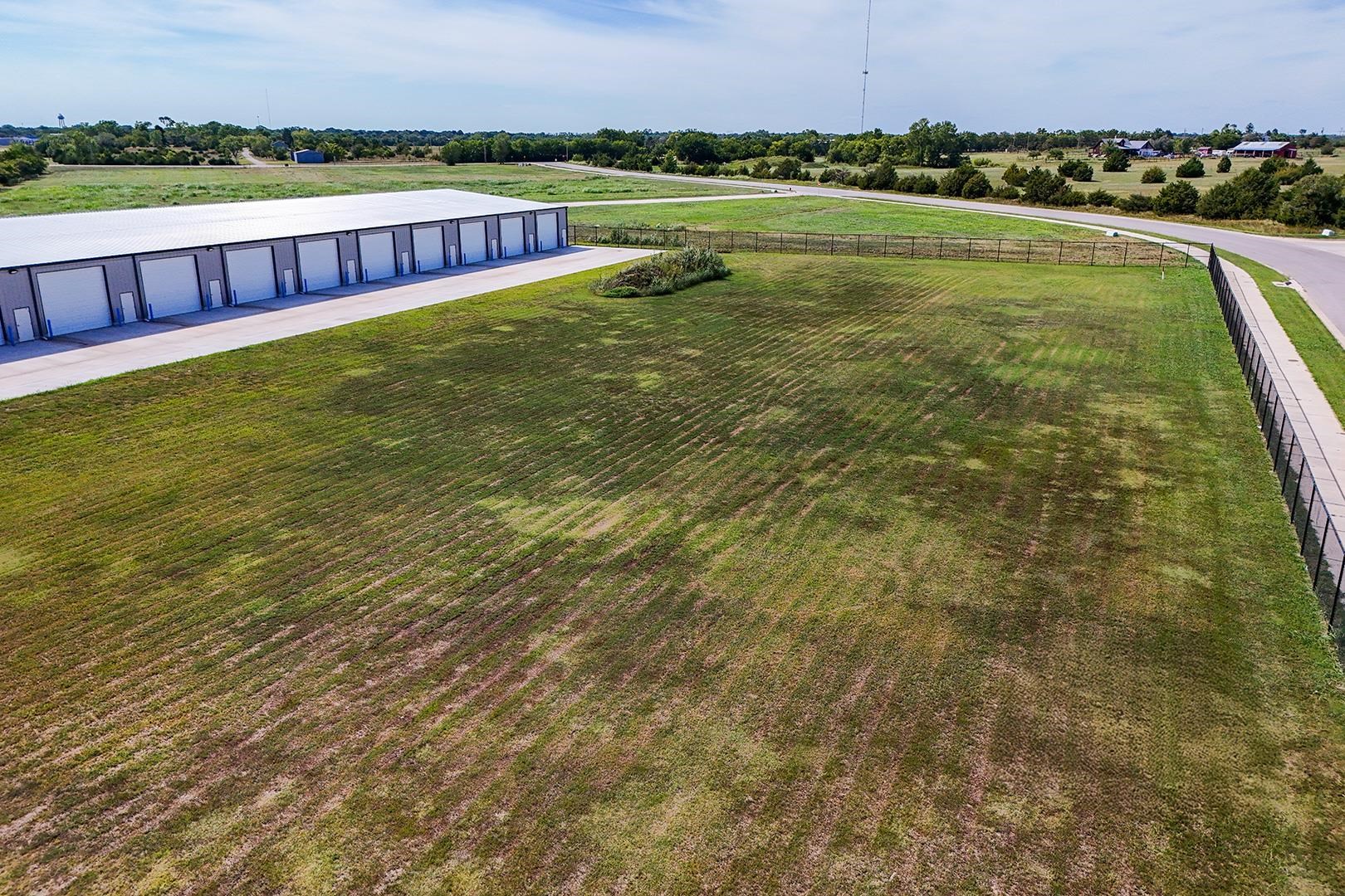 1.7+/- Acres On E Mason Dr Property Photo 7