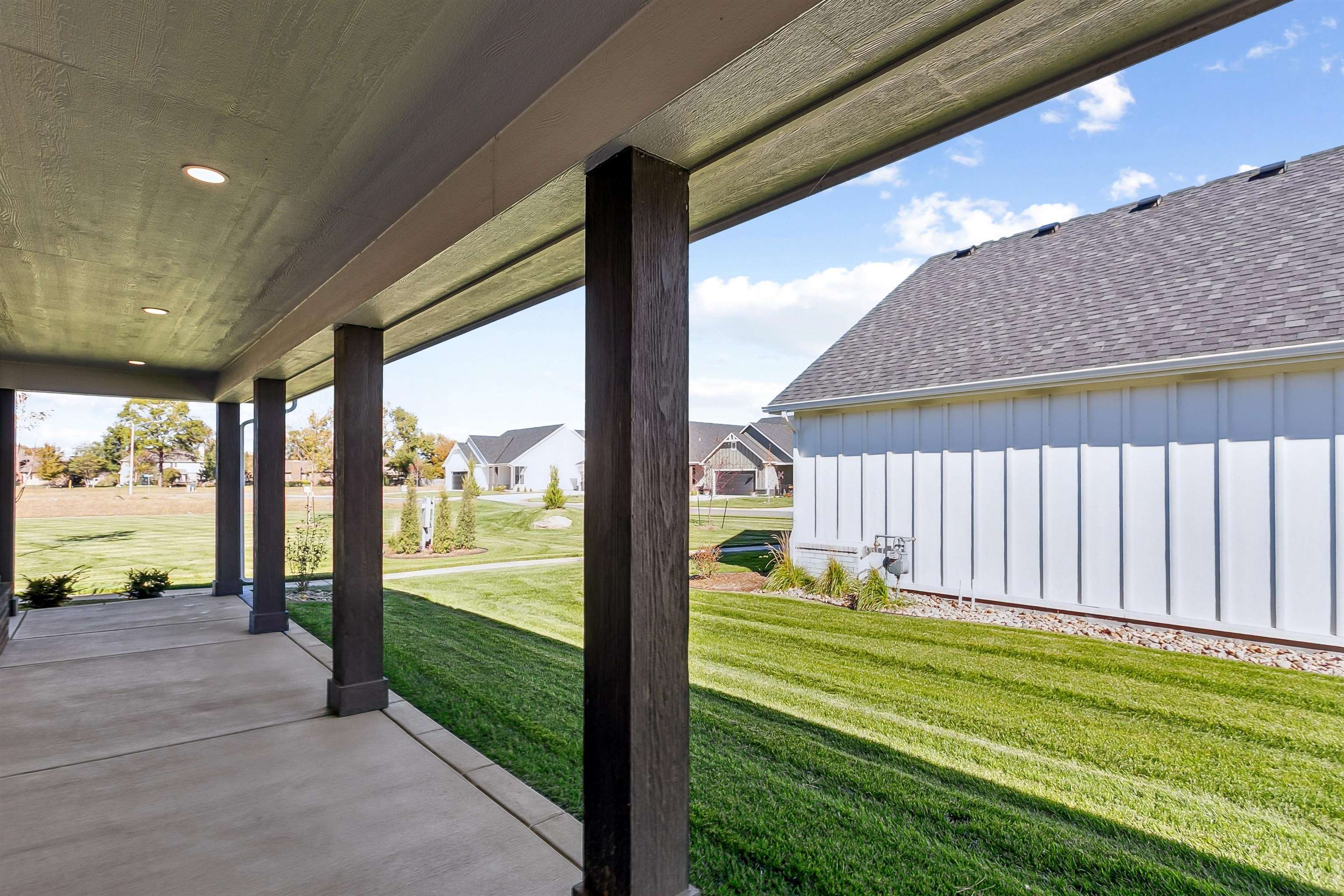 4508 N Harborside Dr Property Photo 4