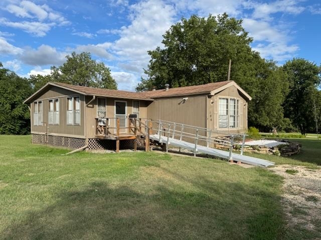 106 N Custer Property Photo 1