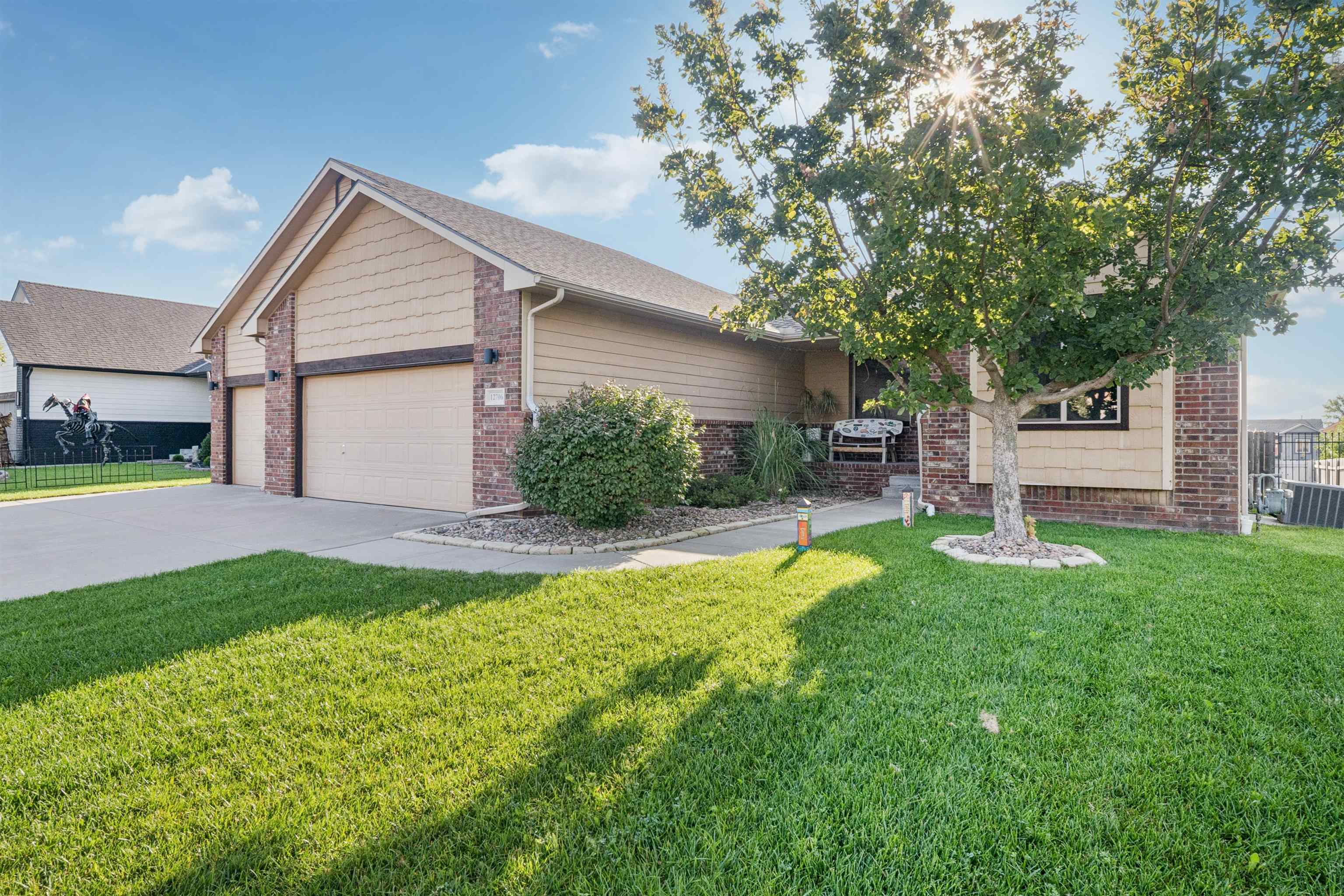 12706 W Grant Ct Property Photo 1