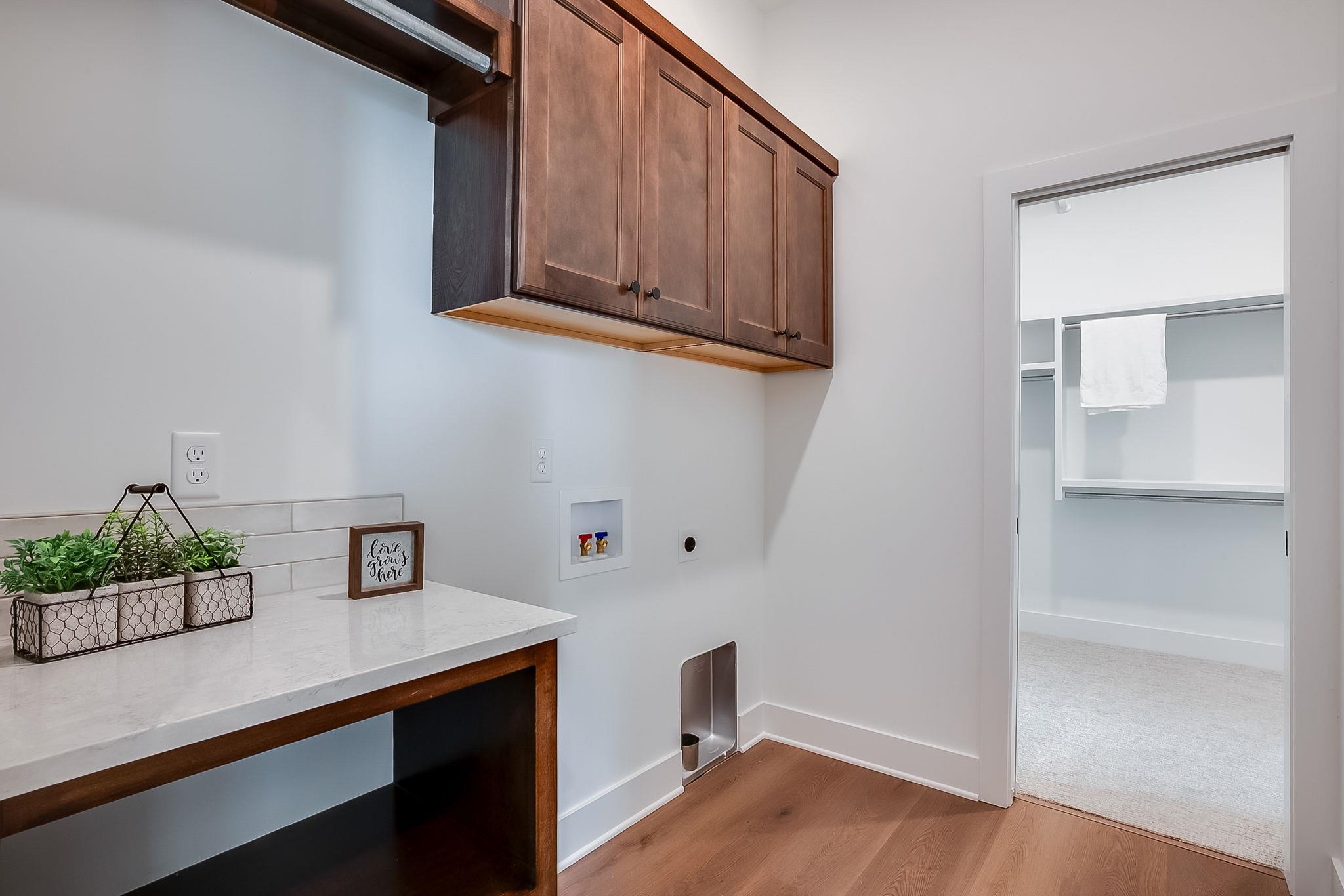280 S Wellcrest Ct. Property Photo 21