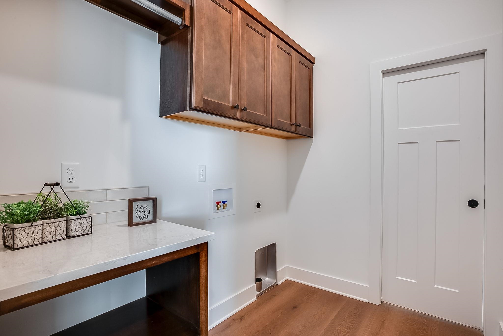 280 S Wellcrest Ct. Property Photo 22