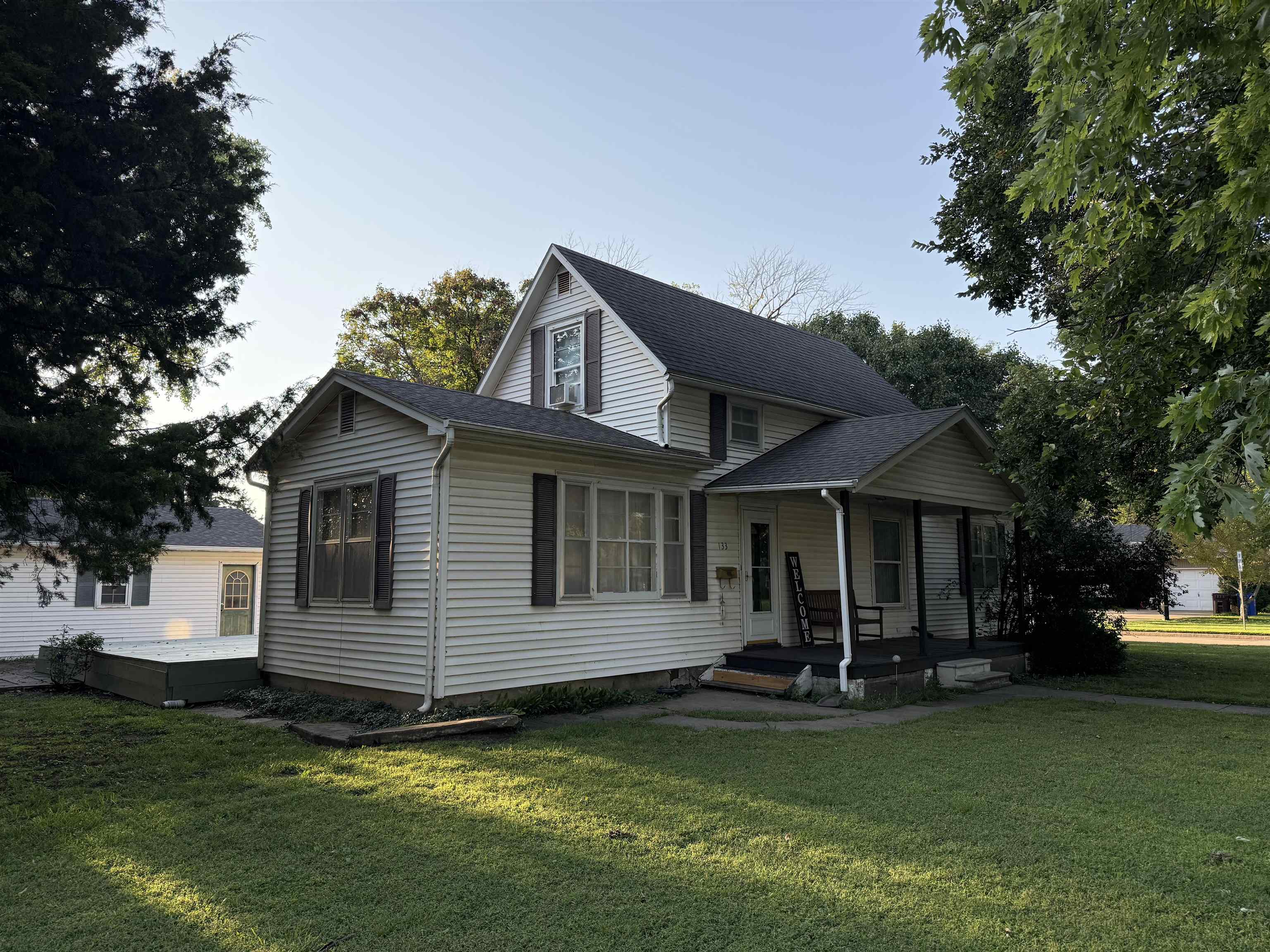 133 N Cedar St Property Photo 1