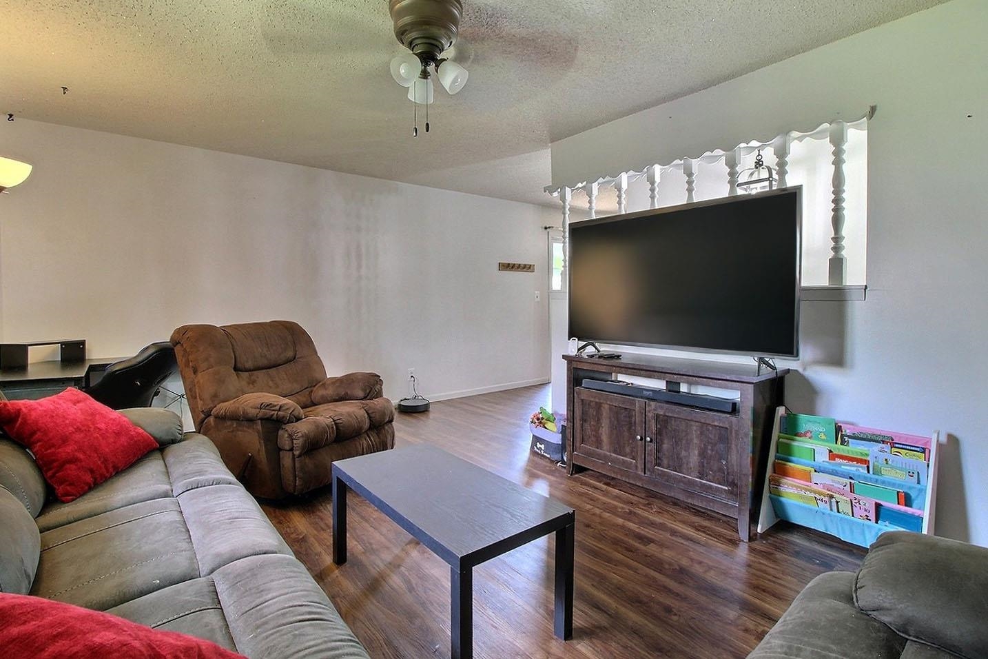 411 S Washington St Property Photo 3