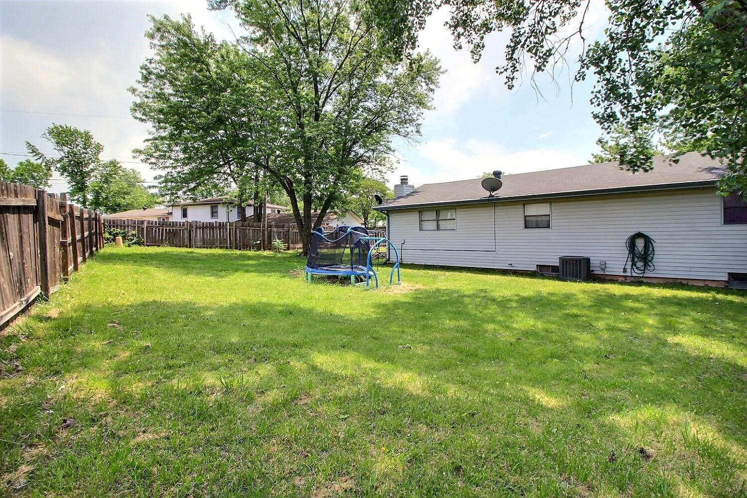 411 S Washington St Property Photo 29