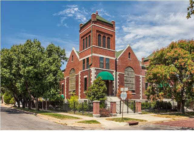 1116 E 1st Street Property Photo 1