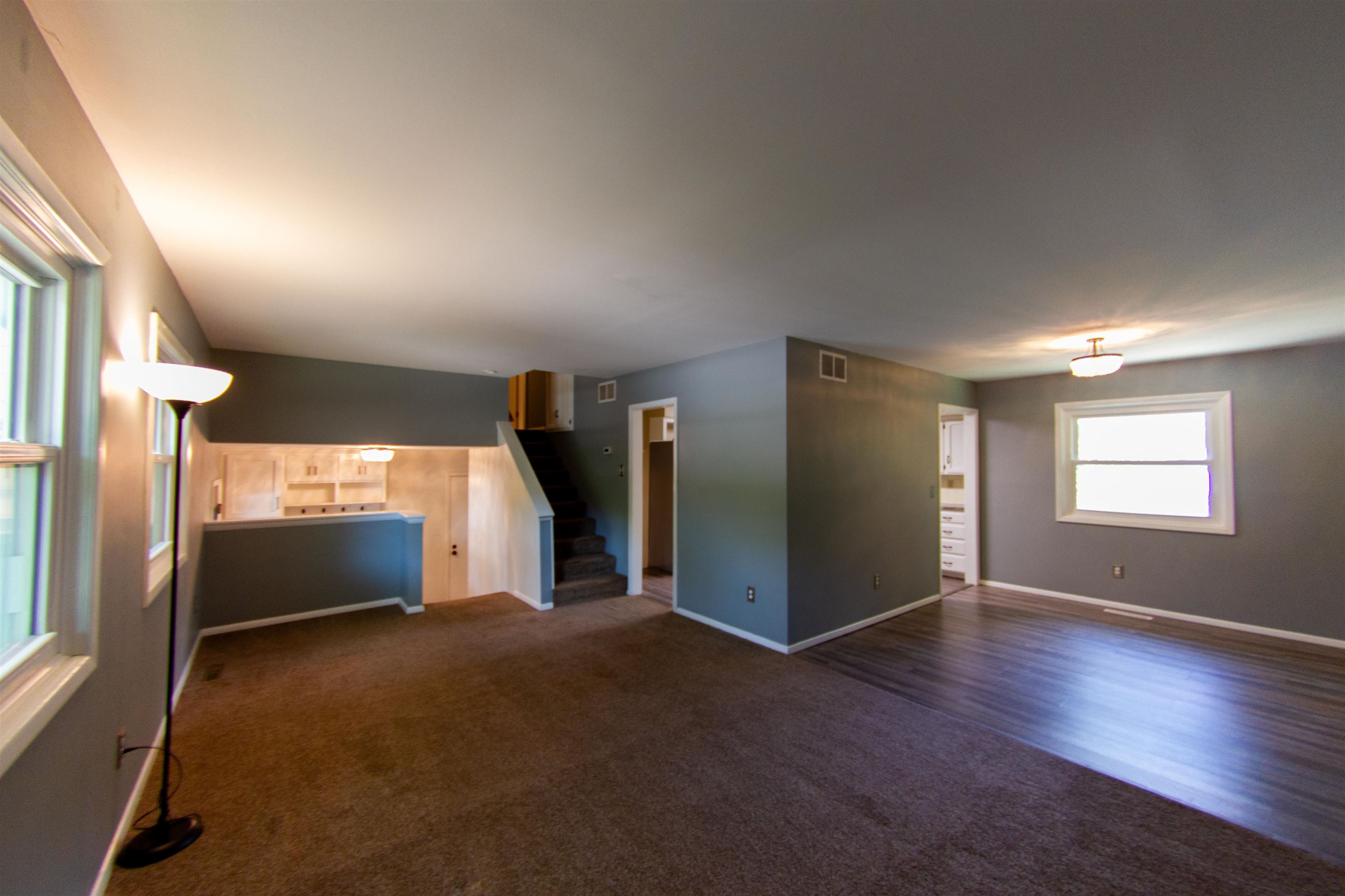 220 E Park Place Ct Property Photo 8