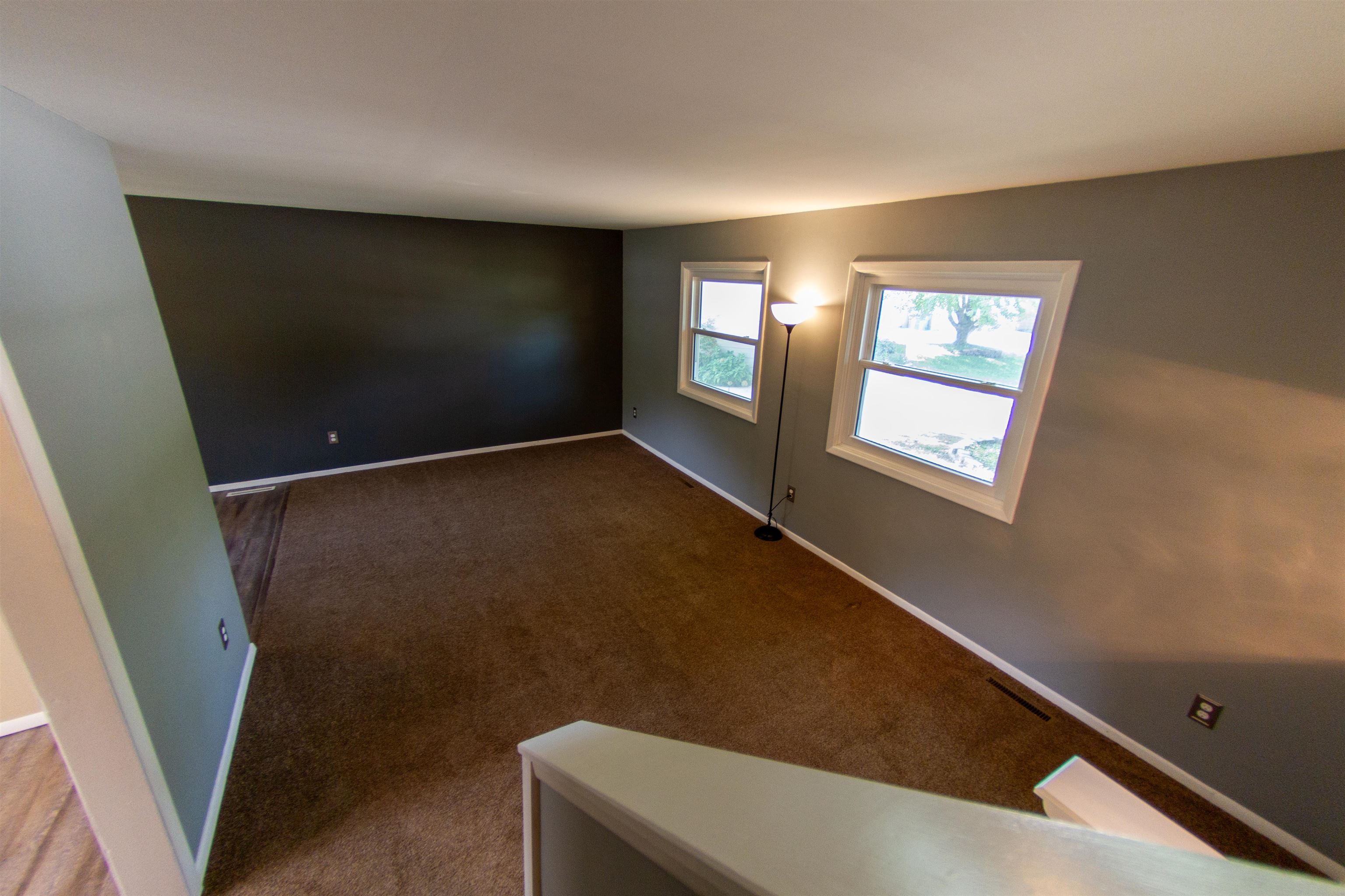 220 E Park Place Ct Property Photo 10