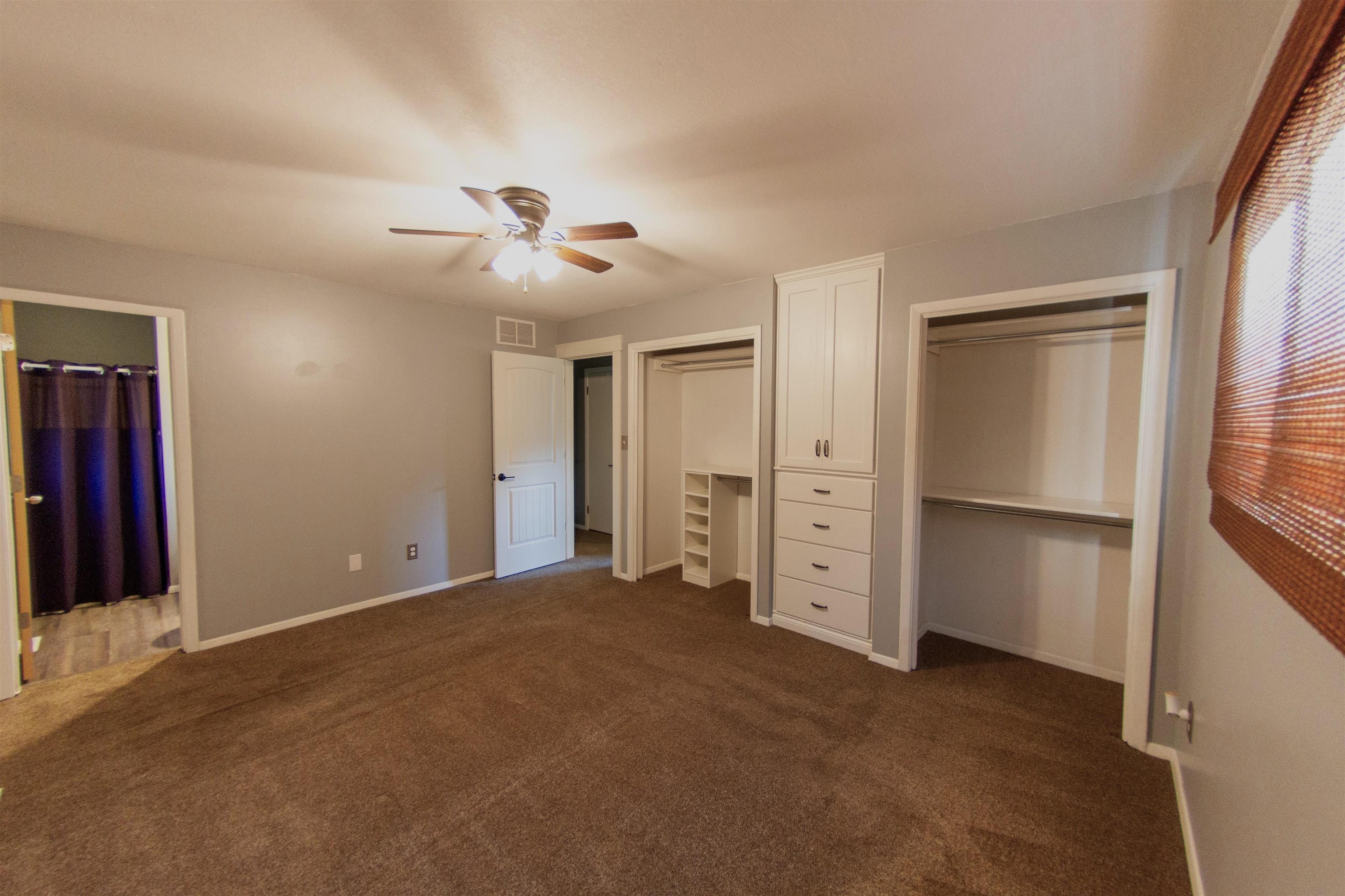 220 E Park Place Ct Property Photo 17