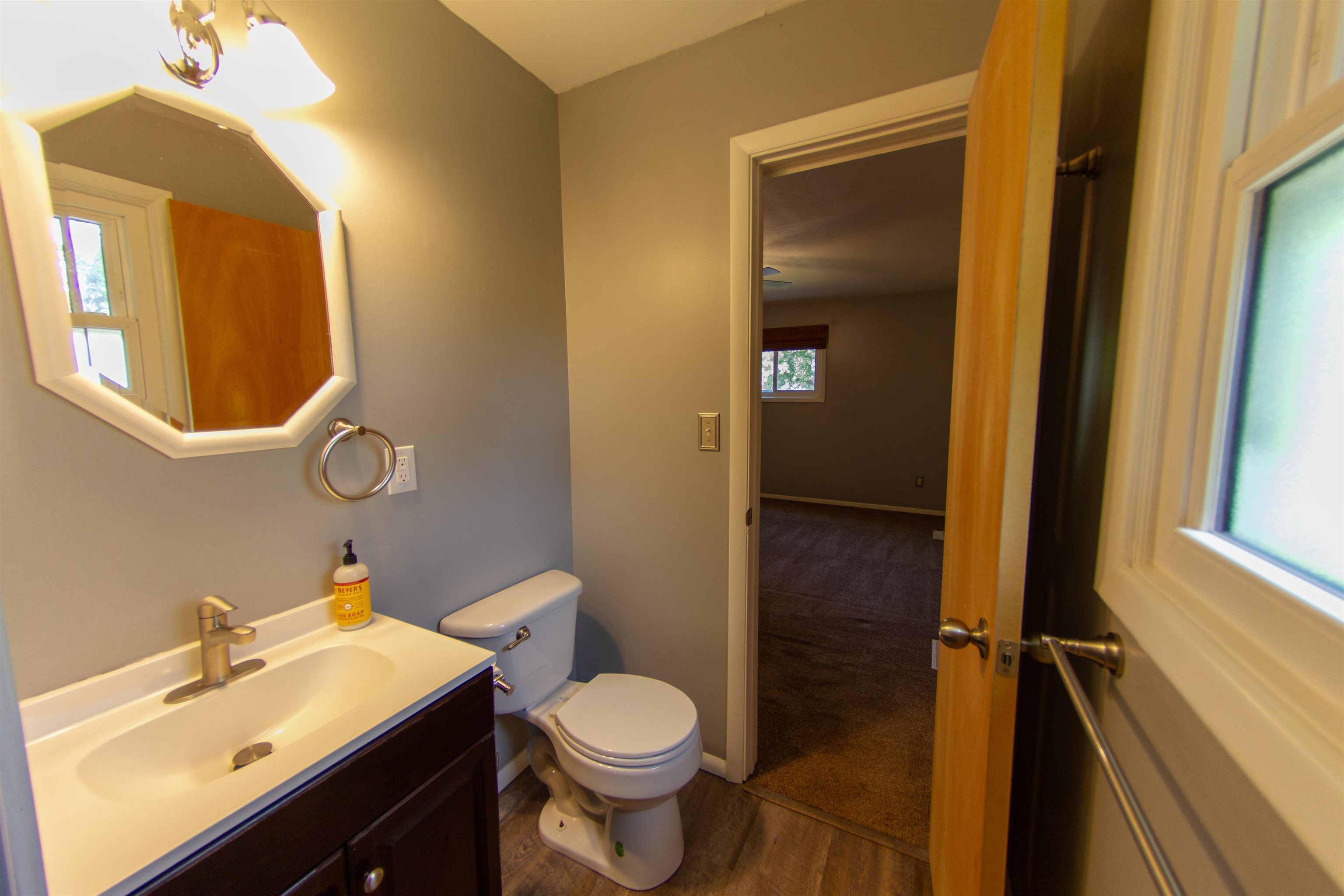 220 E Park Place Ct Property Photo 18