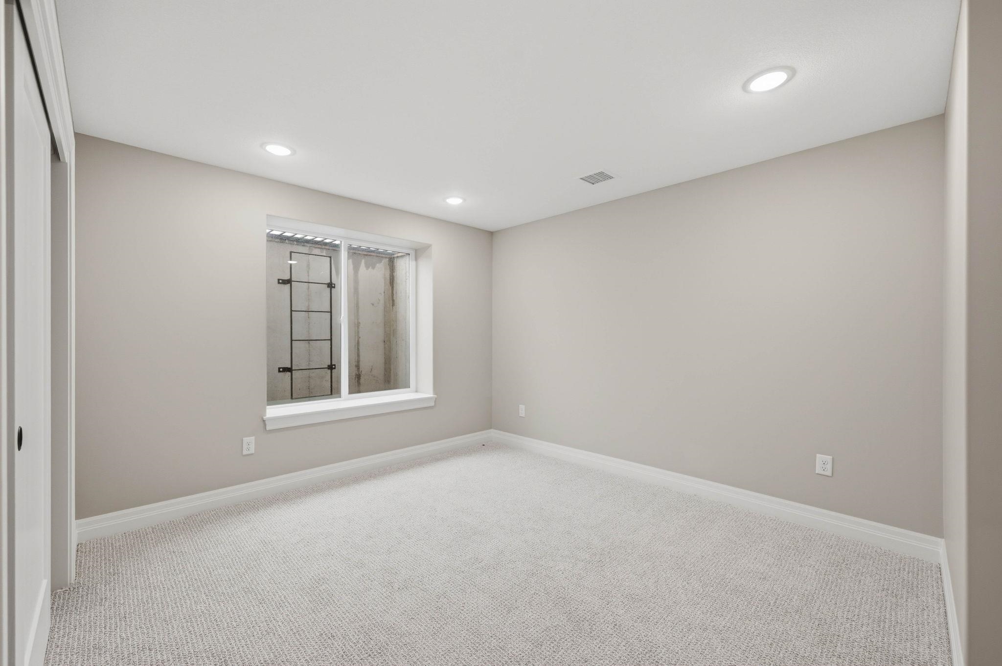 16765 W Hickory Ct Property Photo 36