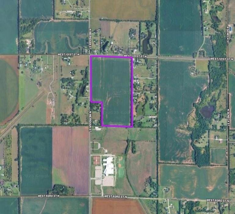 0000 N Meridian Property Photo 2