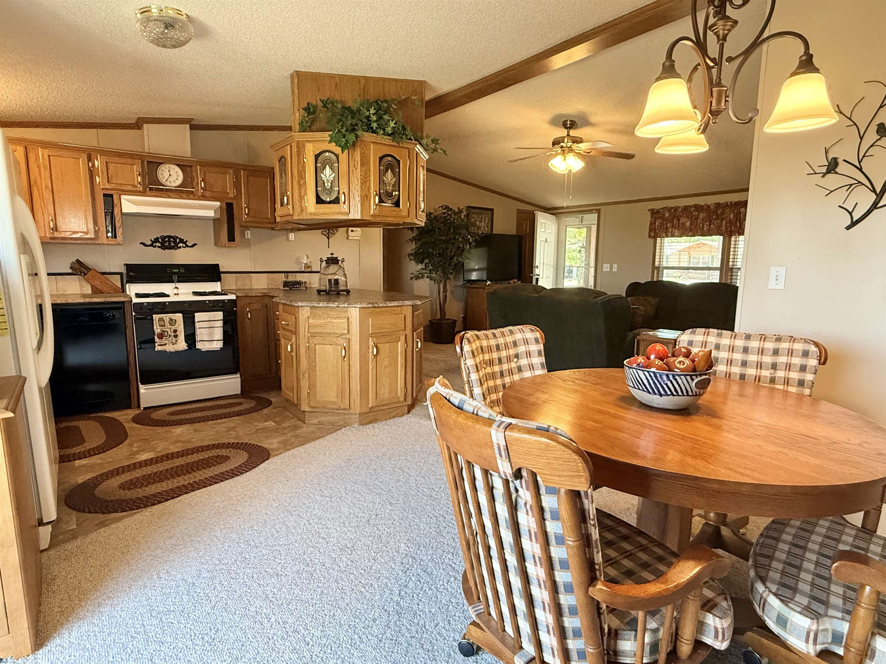 2128 Schlotthauer Property Photo 13