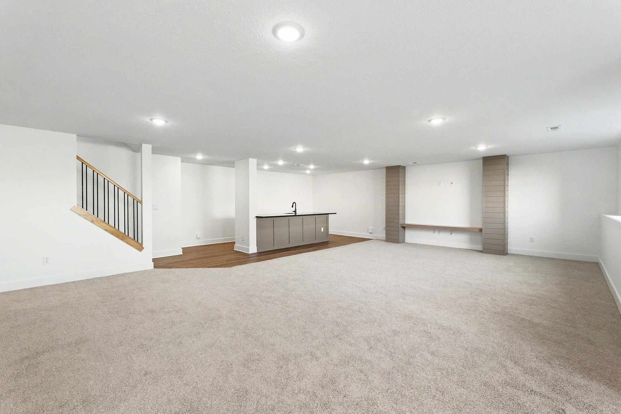 2541 N Bluestone St Property Photo 18