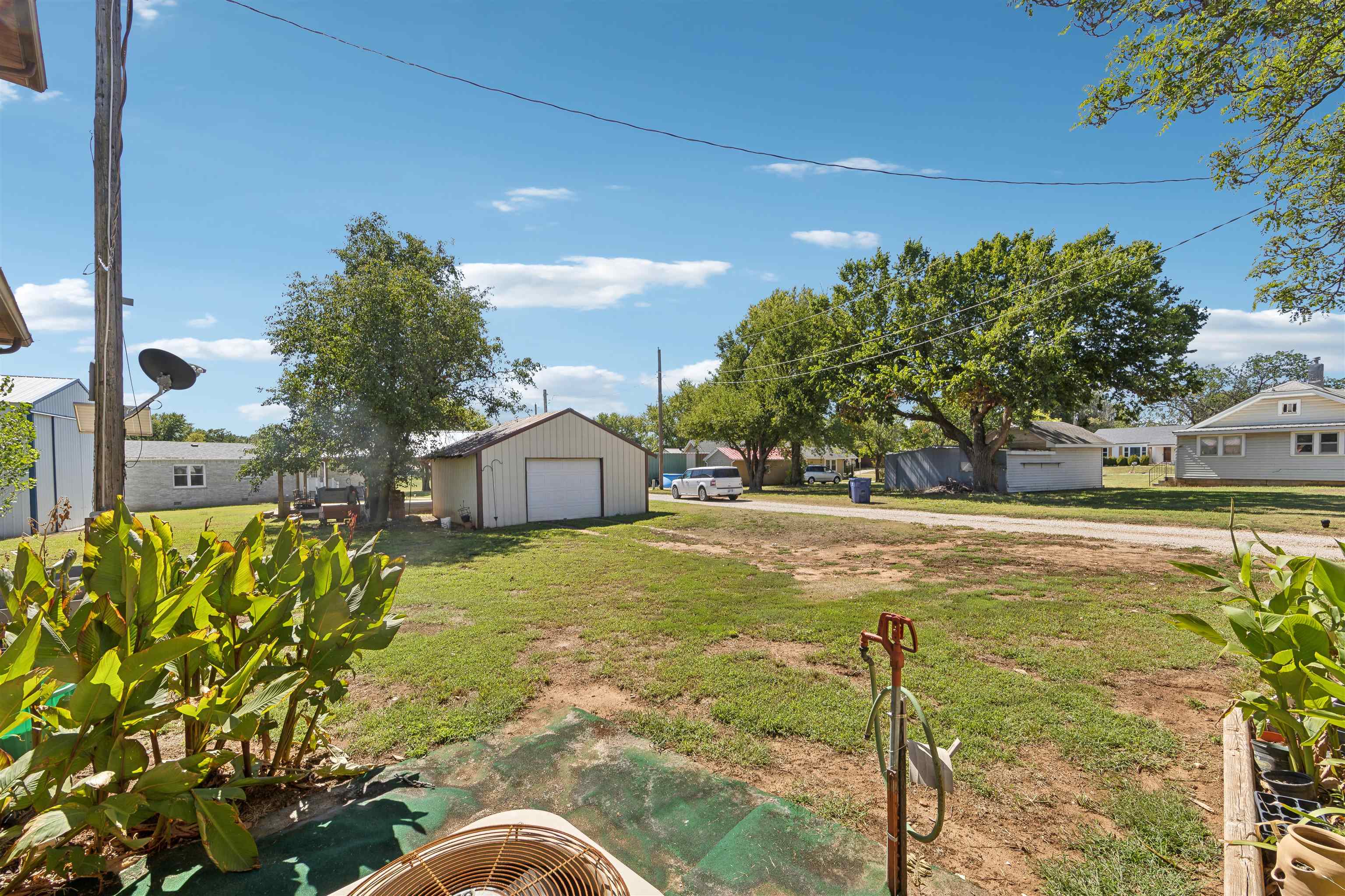 423 N St Marys St Property Photo 23
