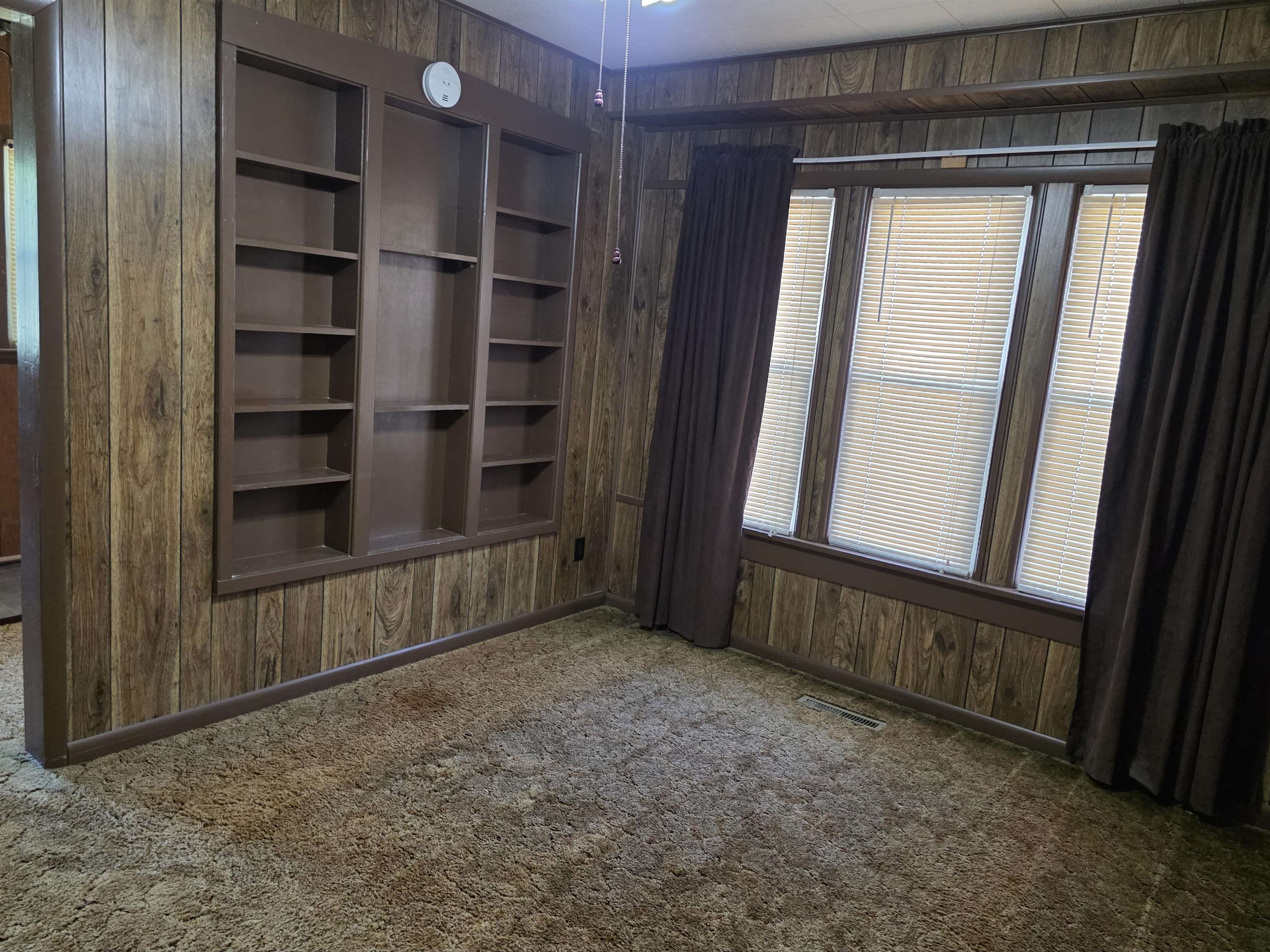 1021 N 3rd St Property Photo 6
