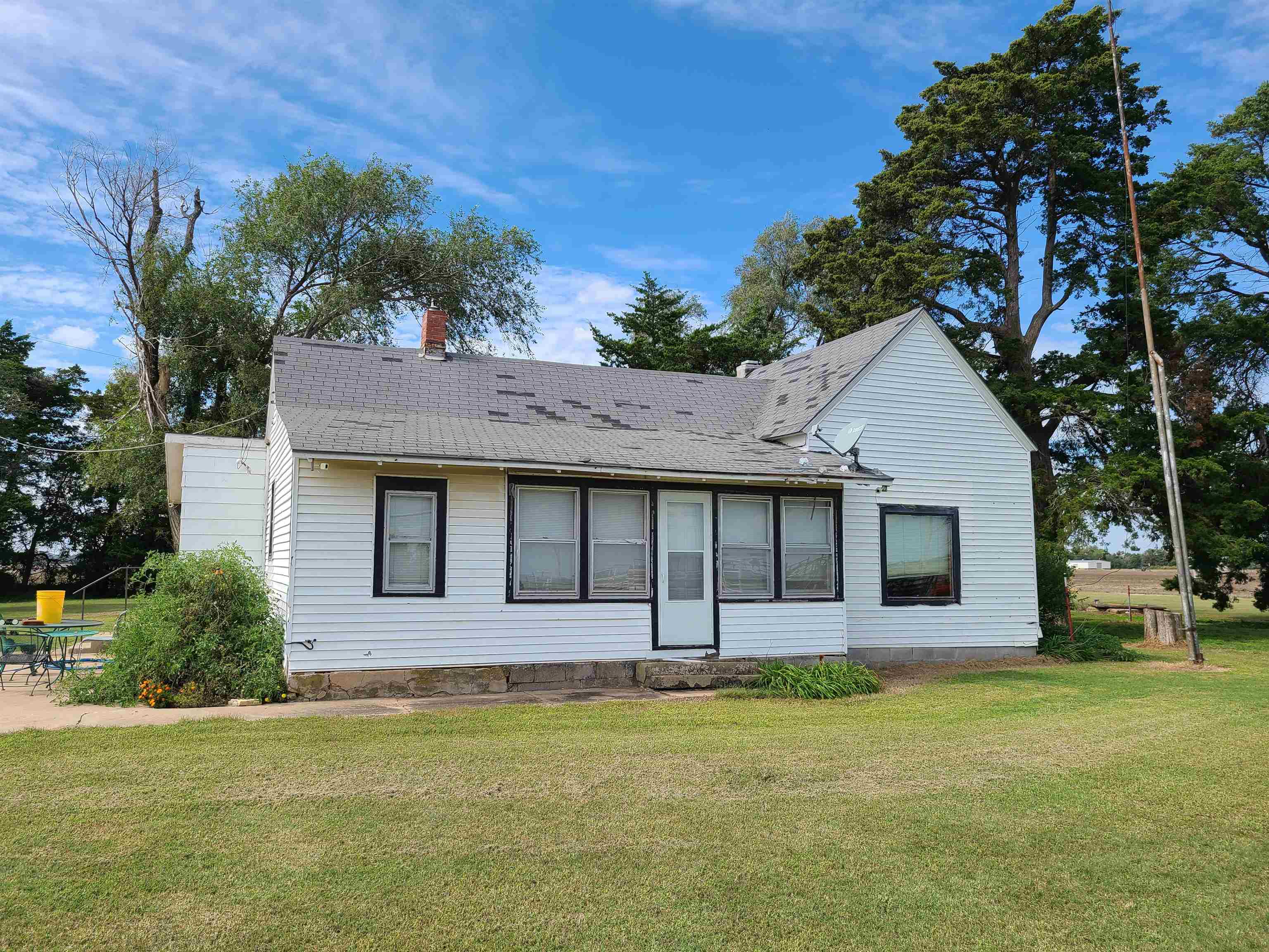 2339 282nd Rd Property Photo 1