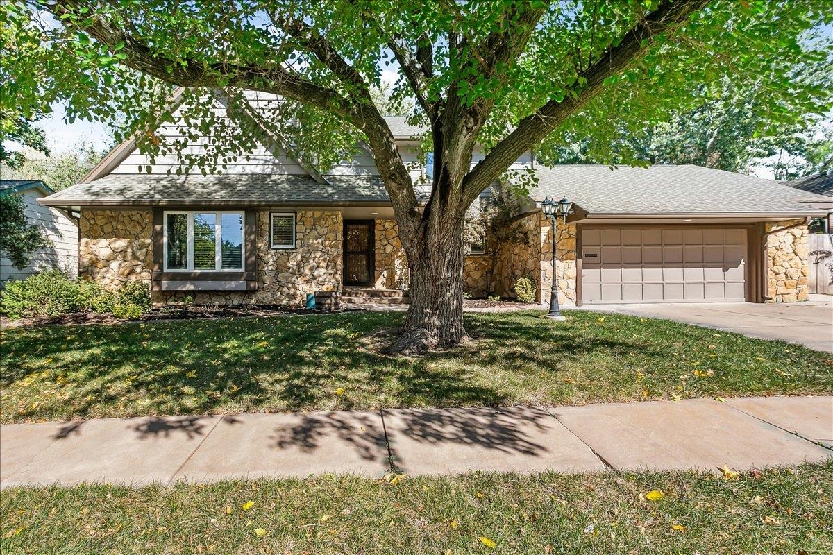 1672 N Lawrence Ct Property Photo 1
