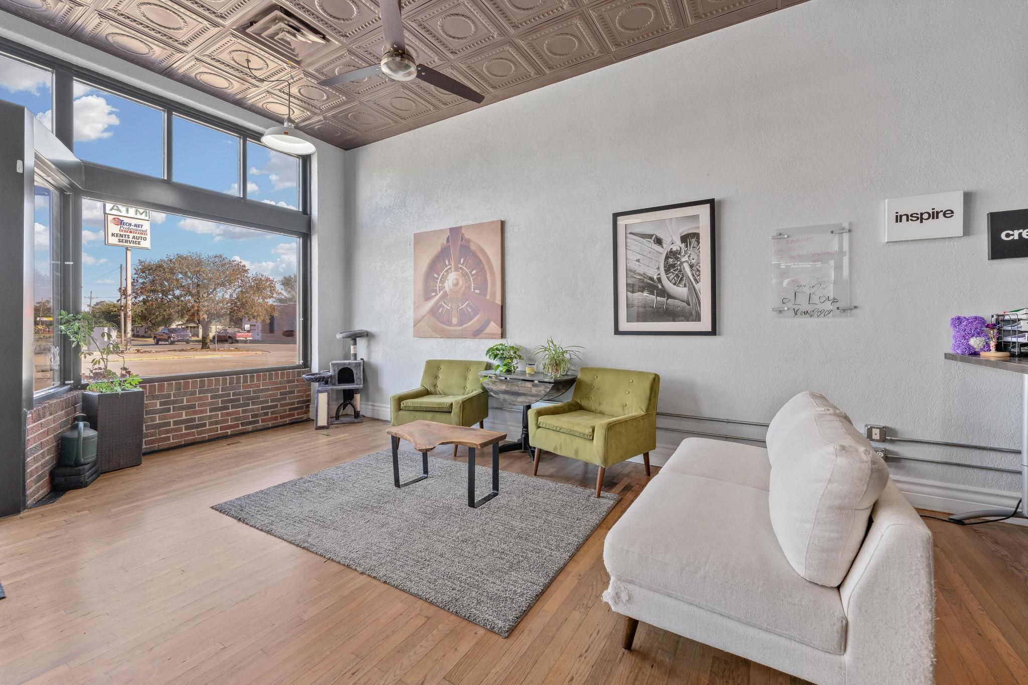 103 W Spring Ave Property Photo 25