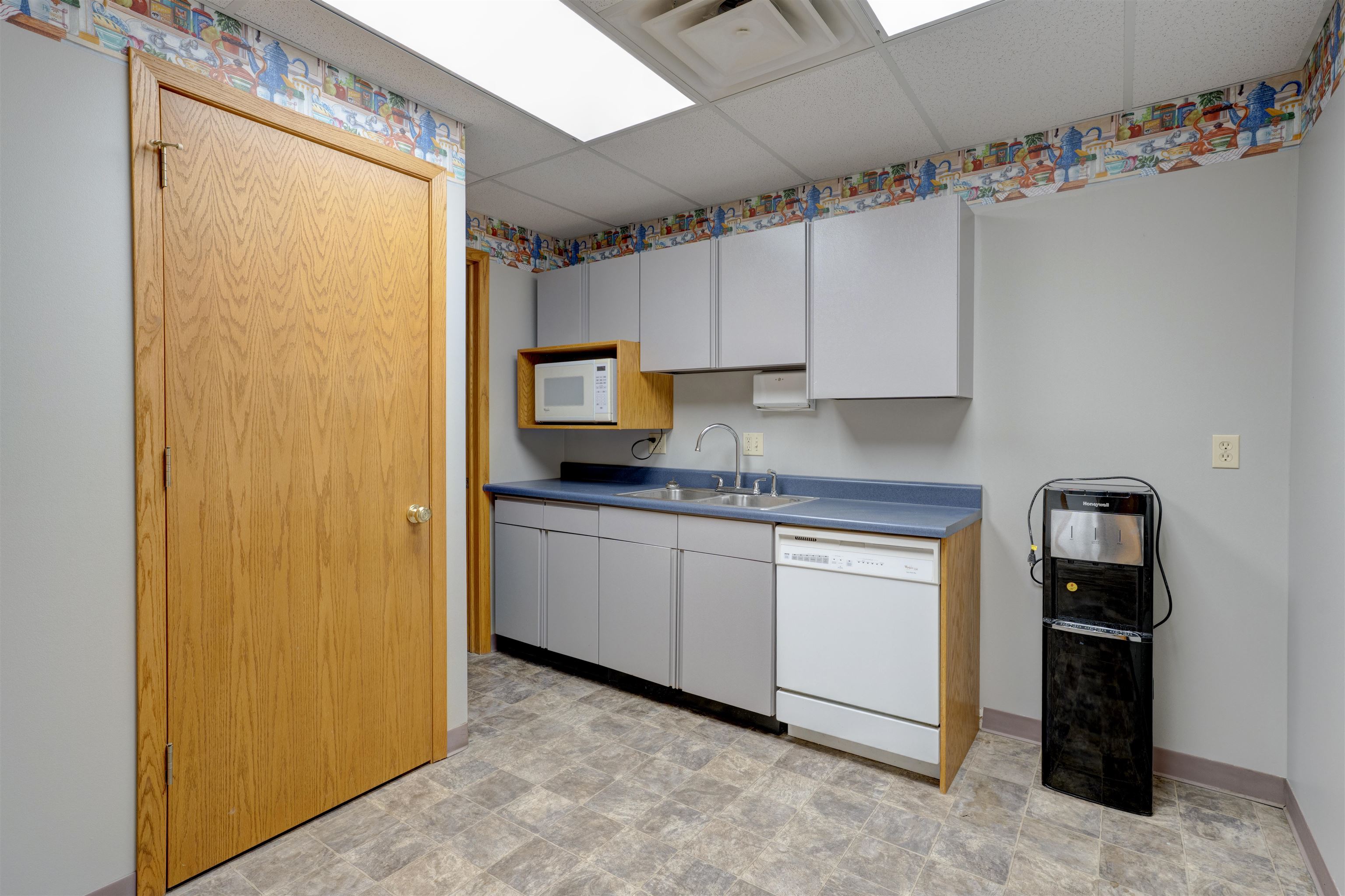 810 Main St Property Photo 13