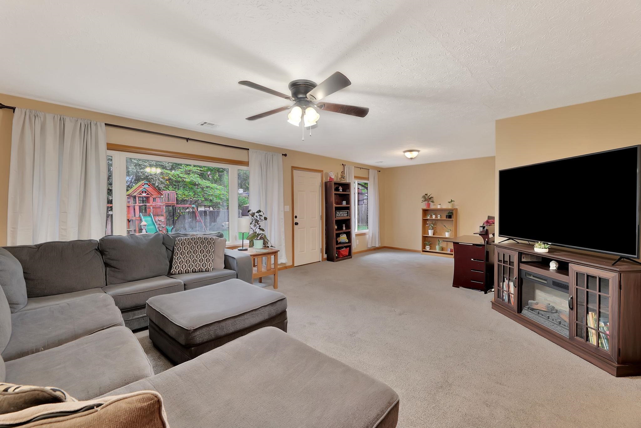 9715 W 3rd St N Property Photo 5