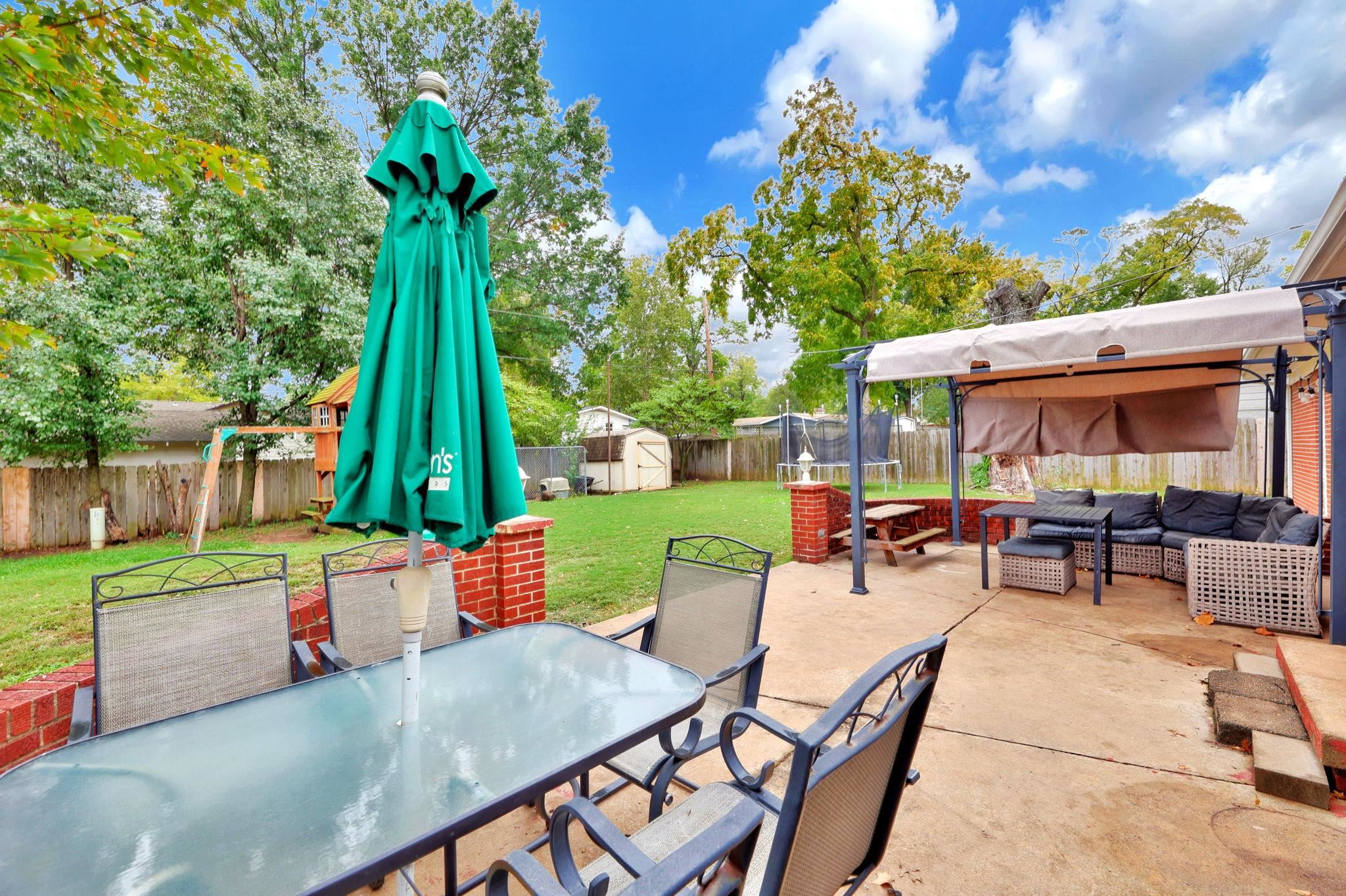 9715 W 3rd St N Property Photo 24