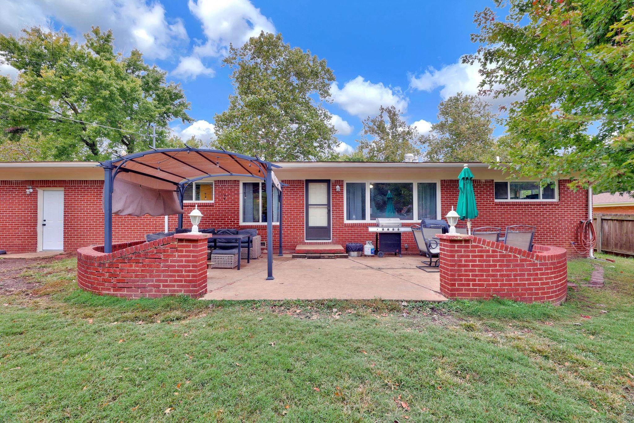 9715 W 3rd St N Property Photo 26