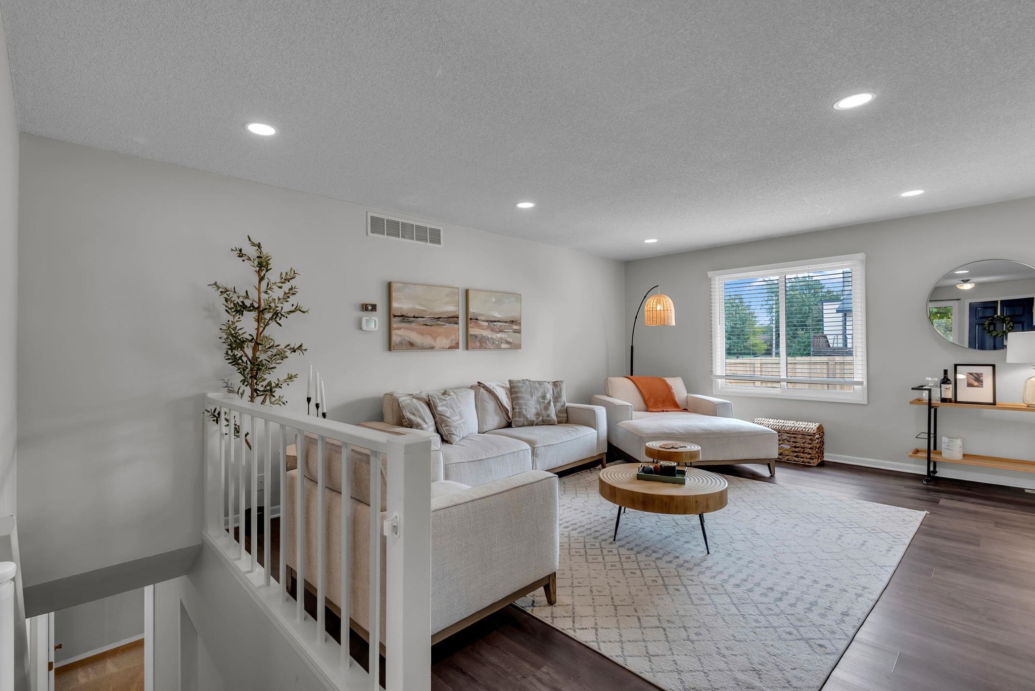 1462 N Parkridge St Property Photo 7