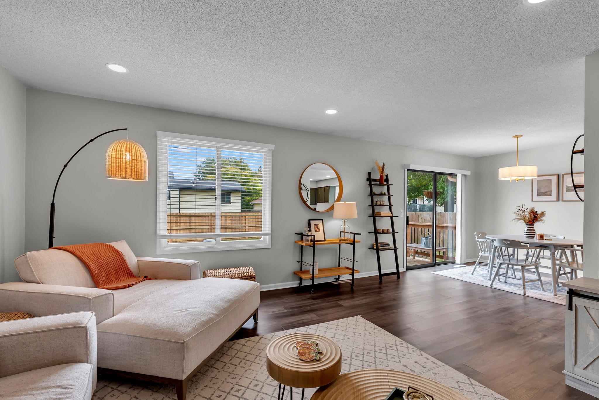 1462 N Parkridge St Property Photo 9