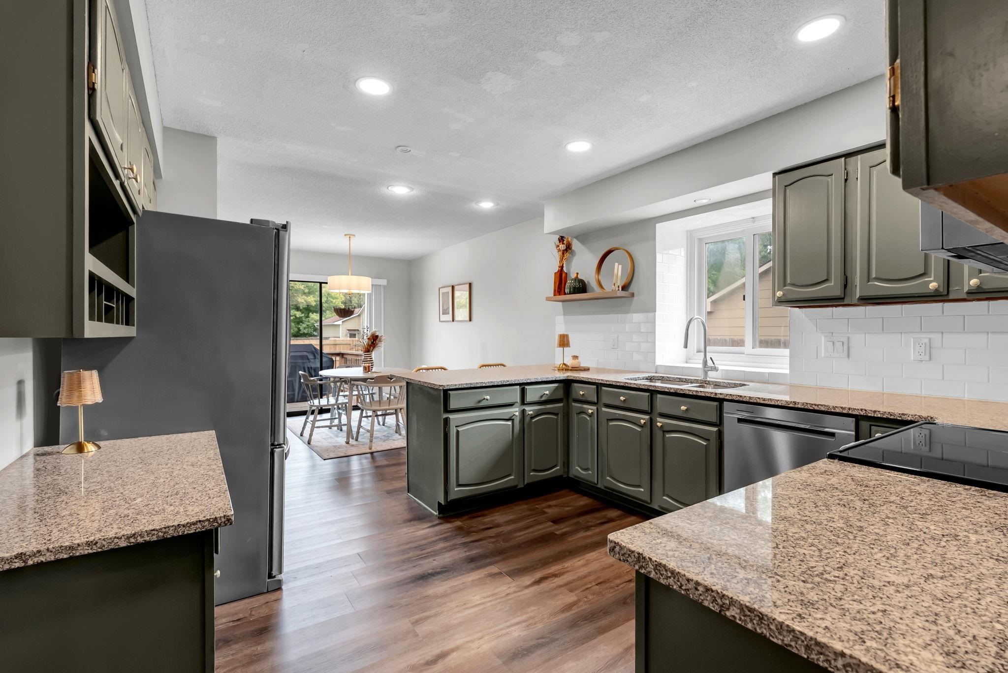 1462 N Parkridge St Property Photo 13