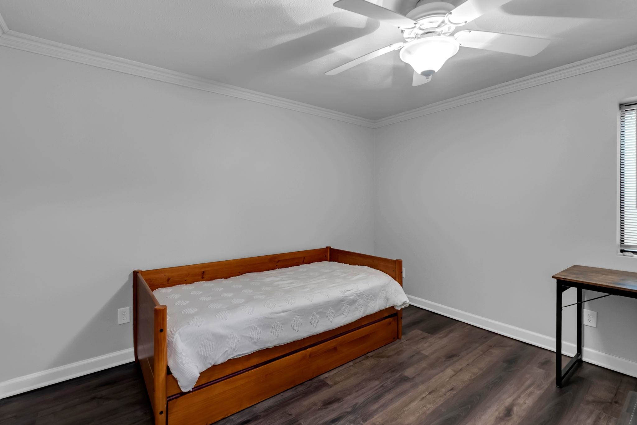 1462 N Parkridge St Property Photo 29