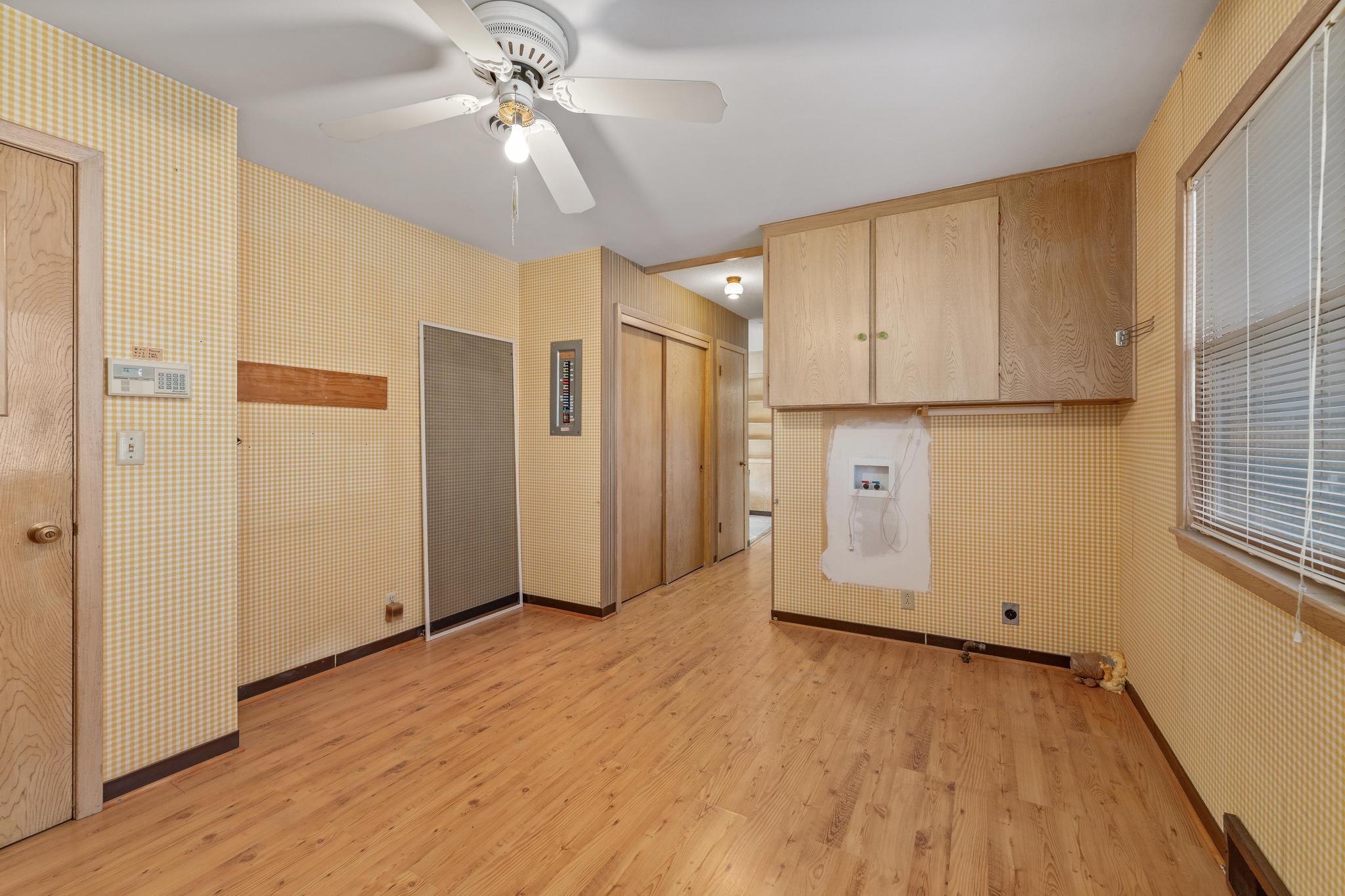 1301 N Arrowhead Dr Property Photo 16