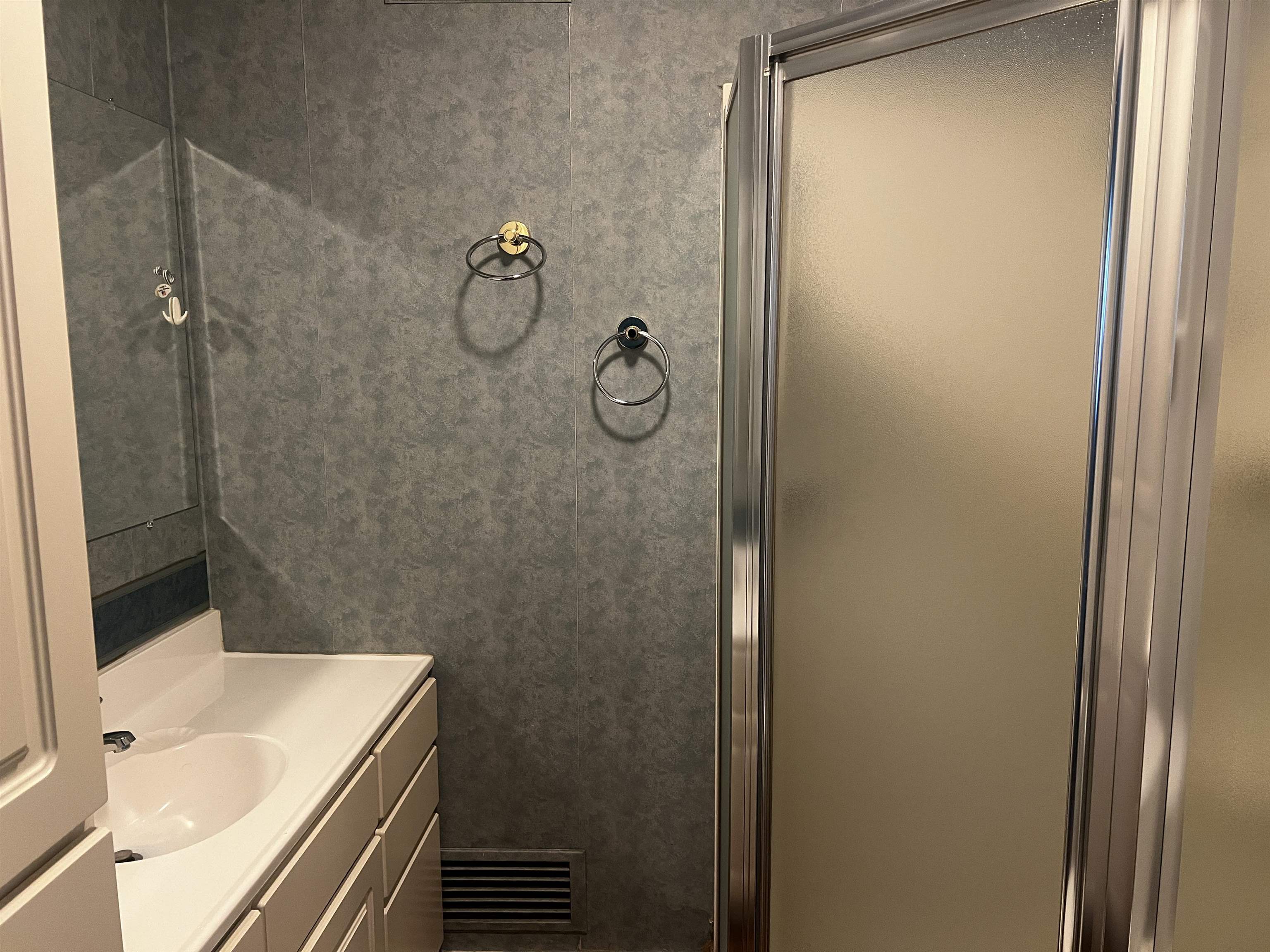 1702 N 8 Property Photo 8