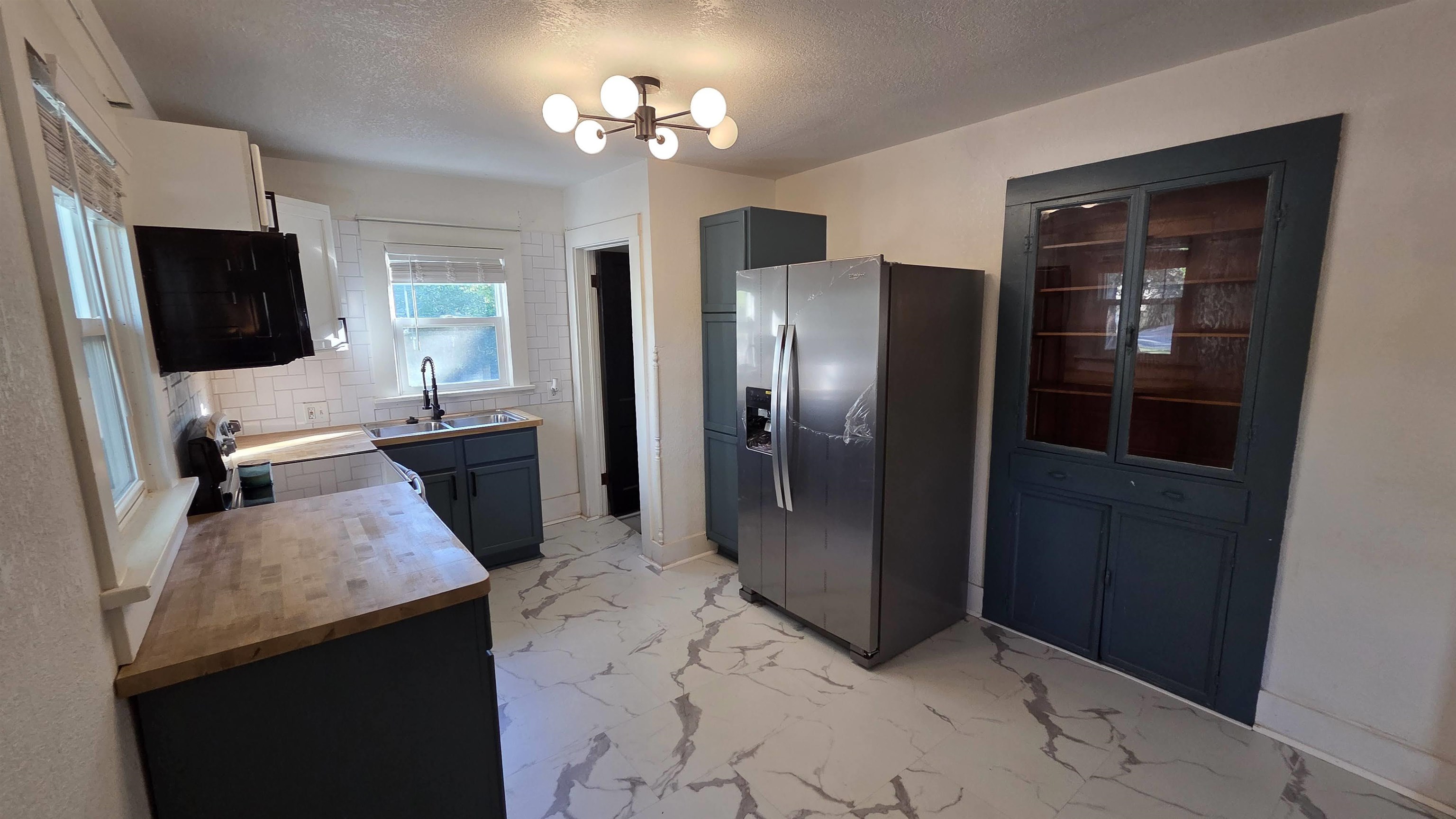 3601 W Central Ave Property Photo 5