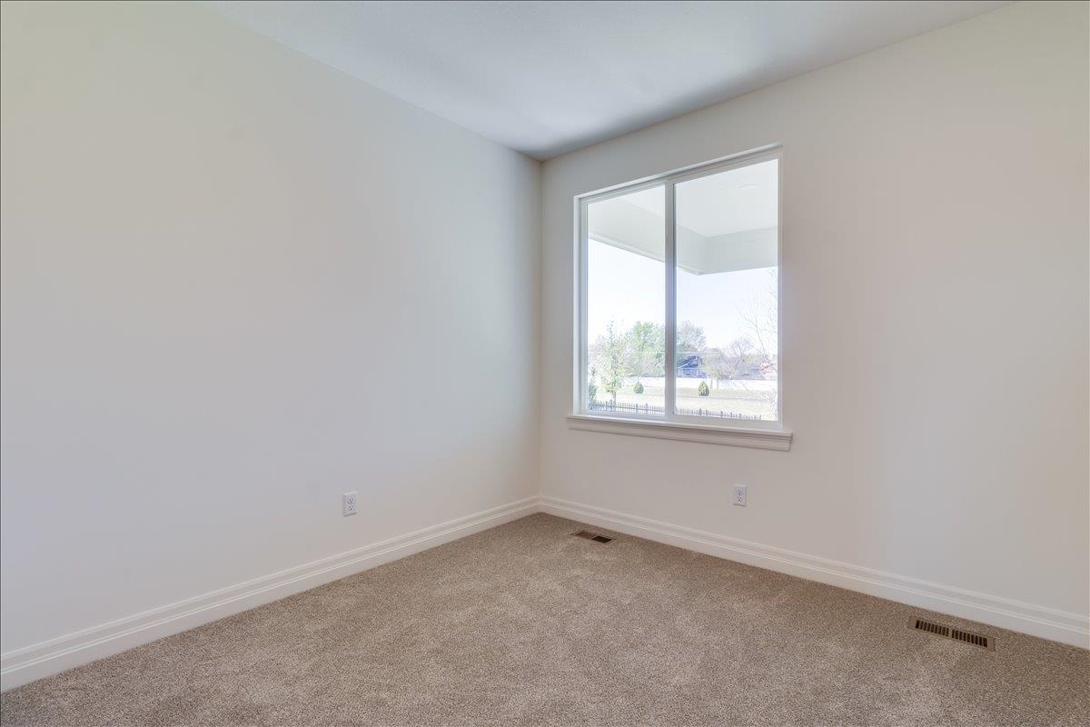 9658 W Cedar Lane Property Photo 20