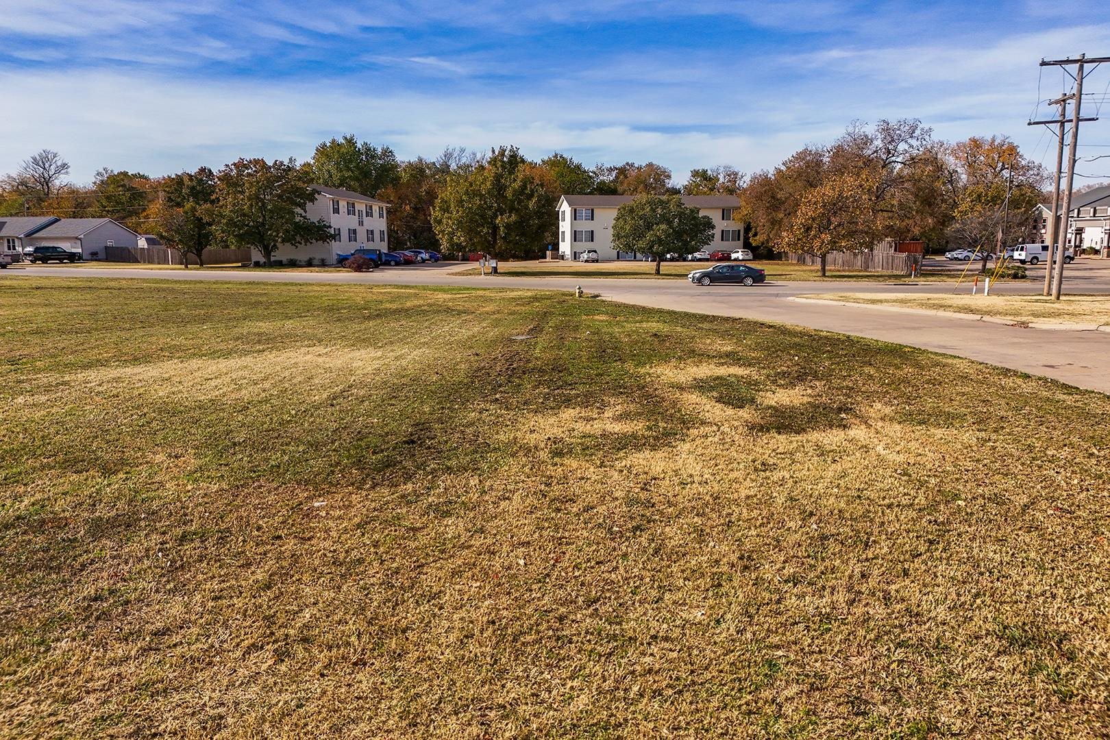 1+/- Acre On Marcella & Huehl Property Photo 6