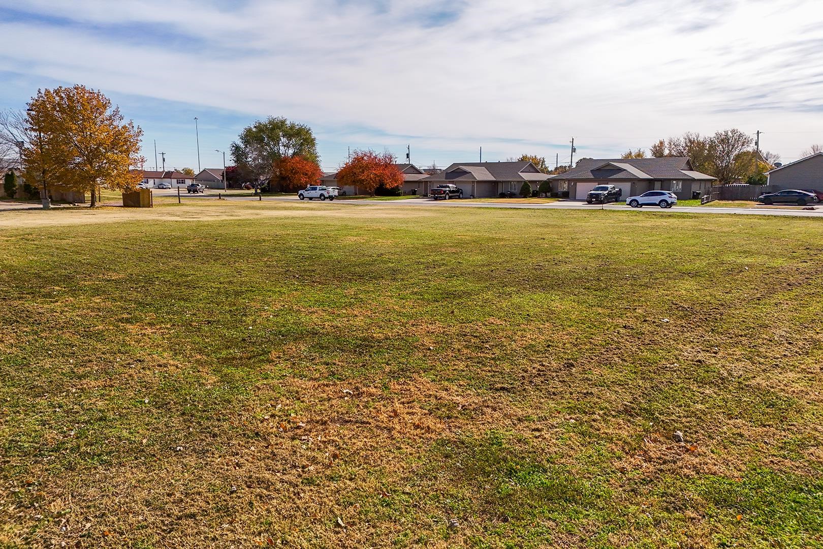 1+/- Acre On Marcella & Huehl Property Photo 11
