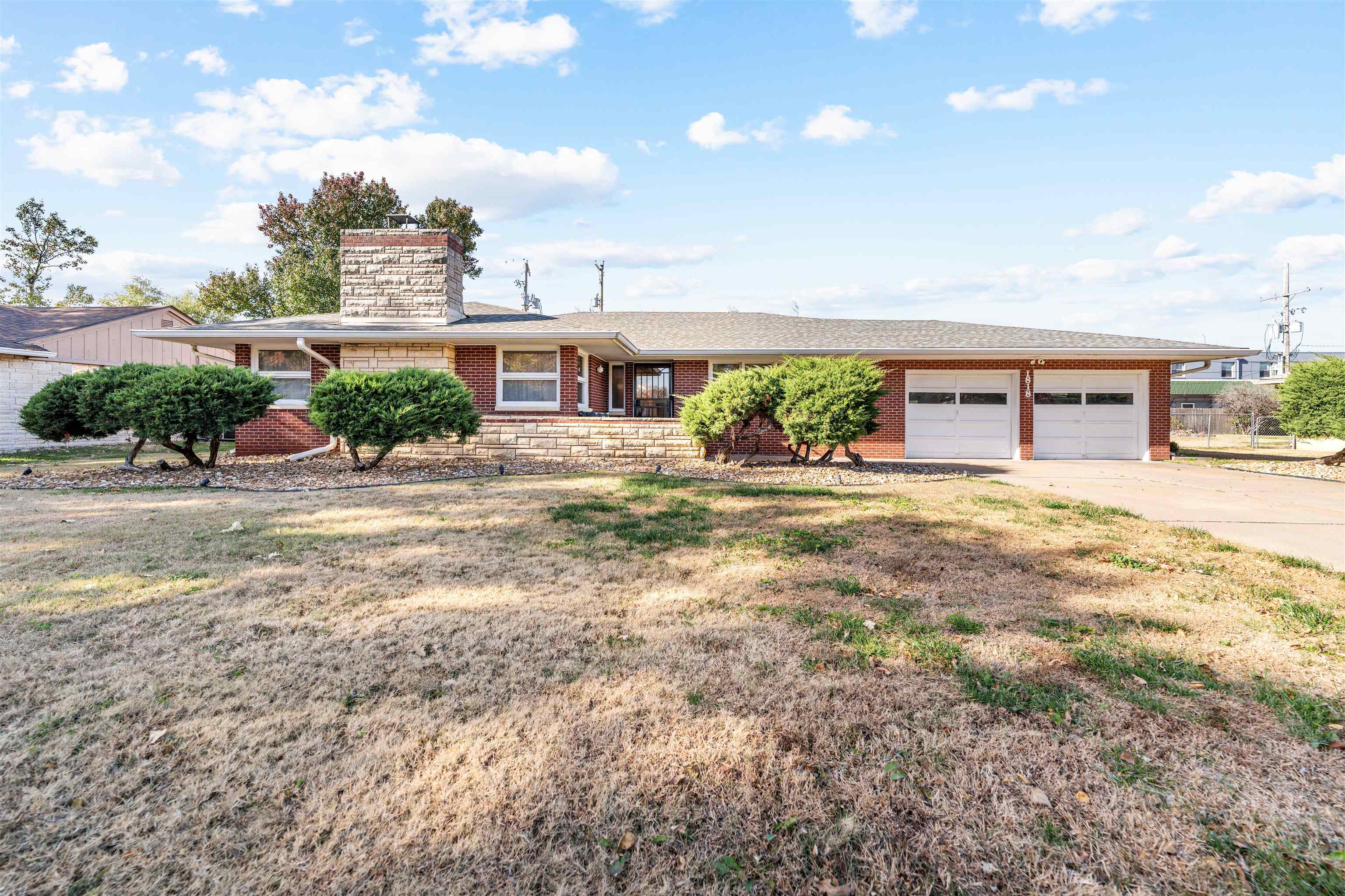 1818 Highland Ave Property Photo 1