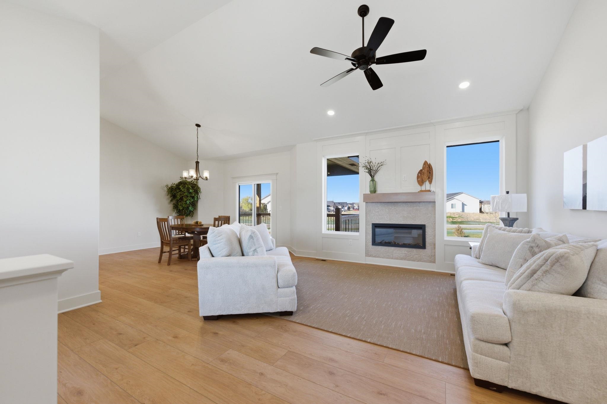 8471 W Pebble Property Photo 4