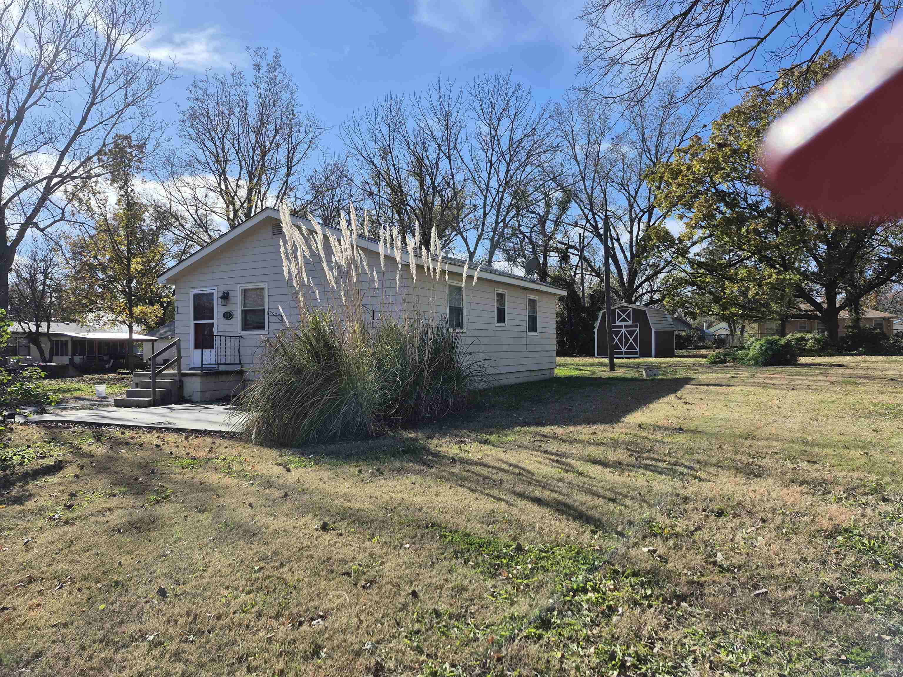 309 S Indiana St Property Photo 11