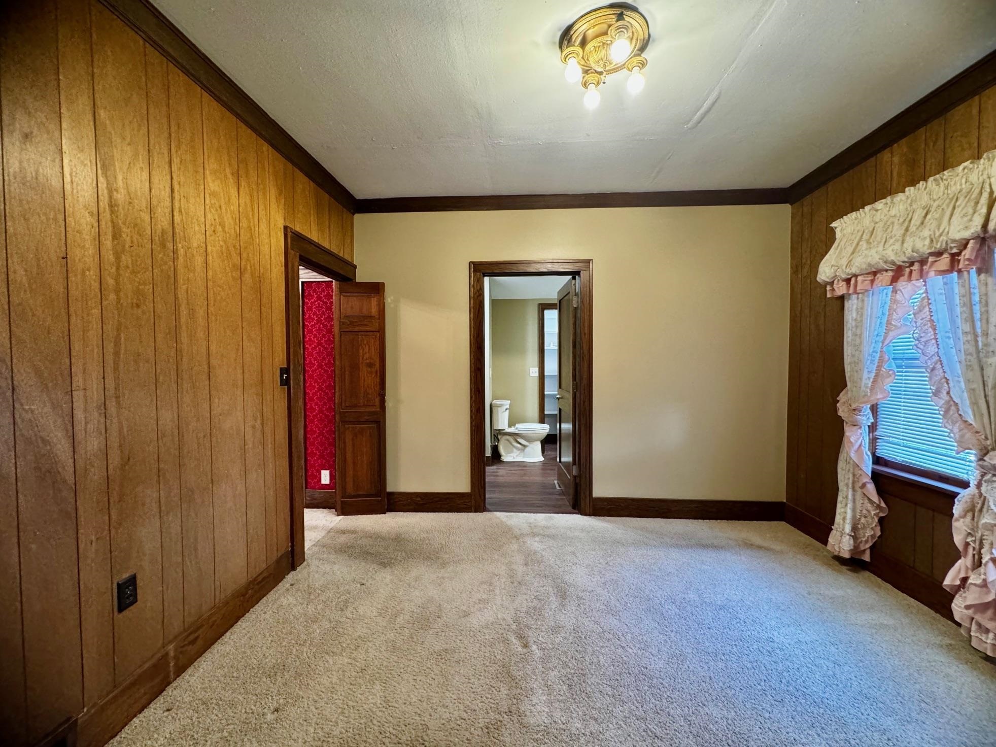 1006 N Washington Ave Property Photo 12