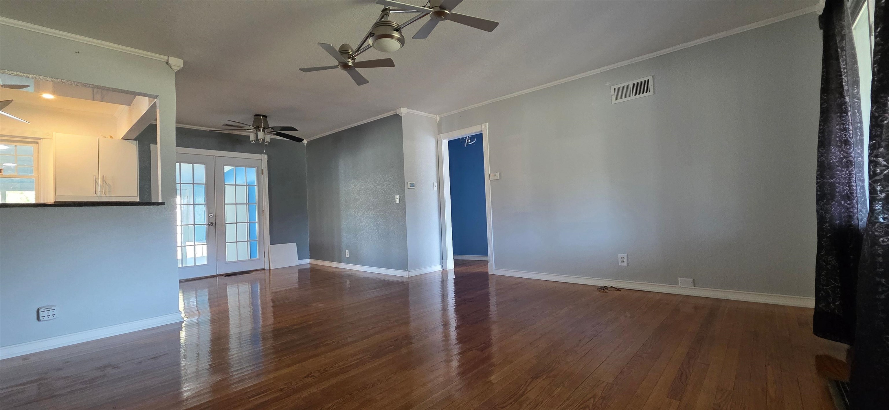 1424 Norwood Ave Property Photo 5