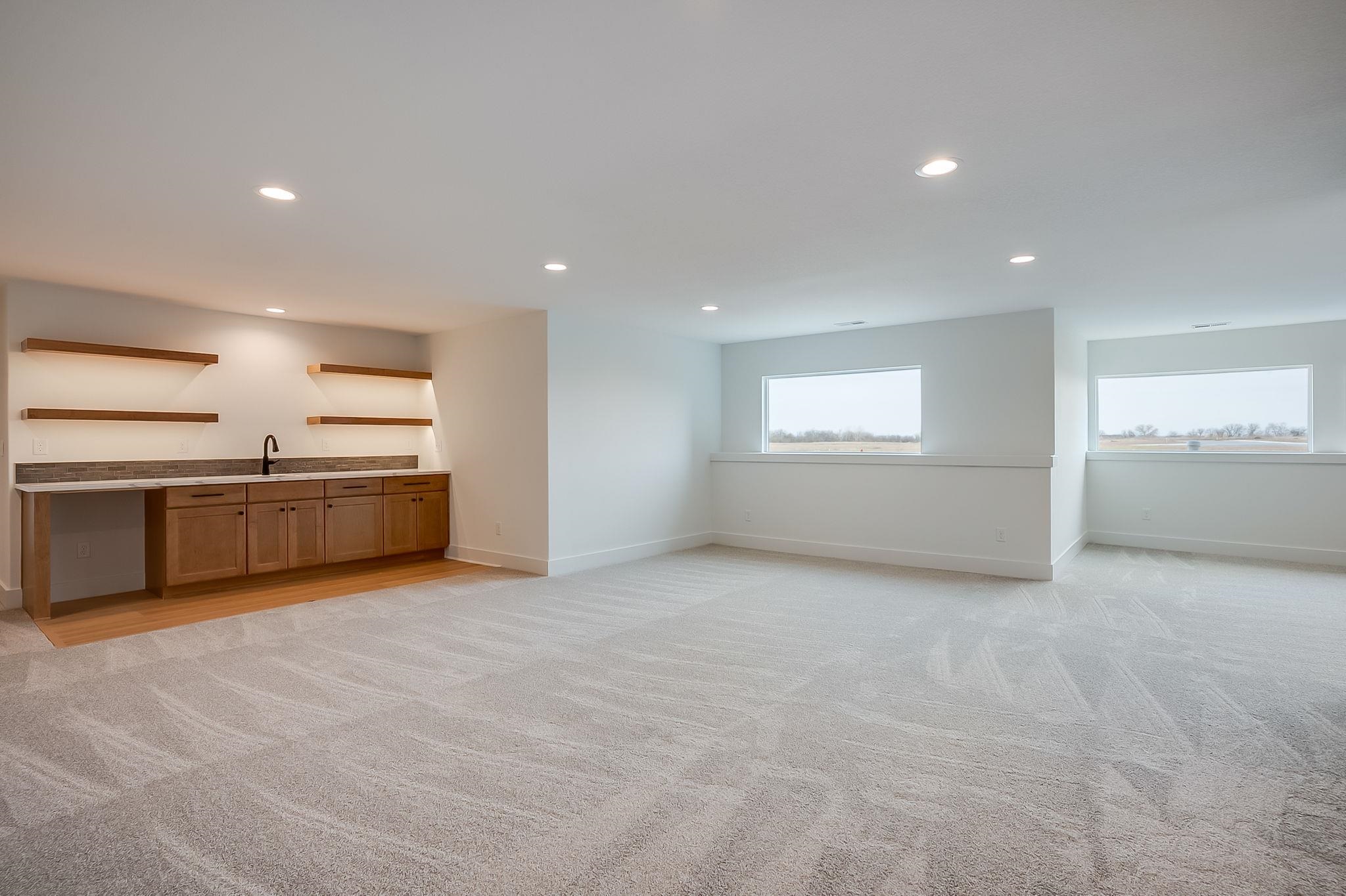 112 S Wellcrest Ct. Property Photo 24