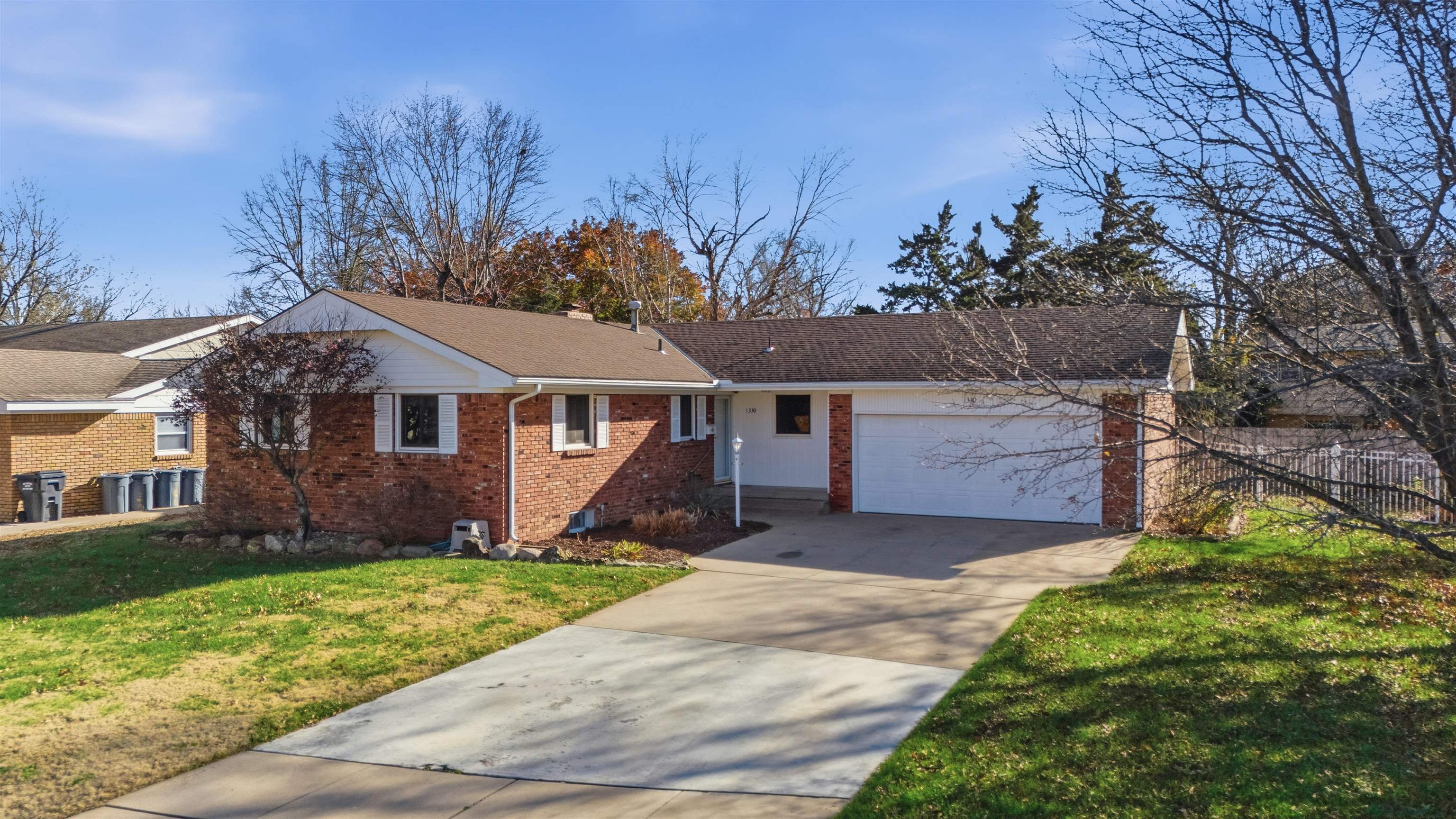 1330 N Emerson Ave Property Photo 1