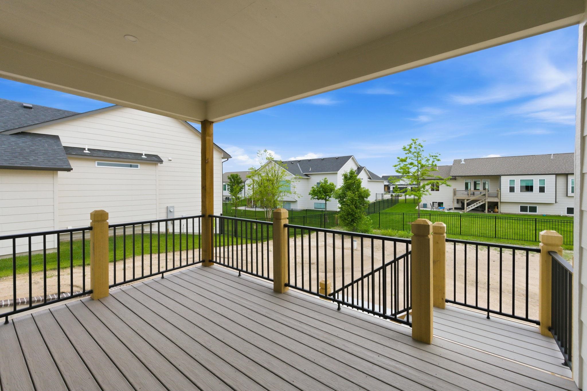 4997 N Emerald Property Photo 36